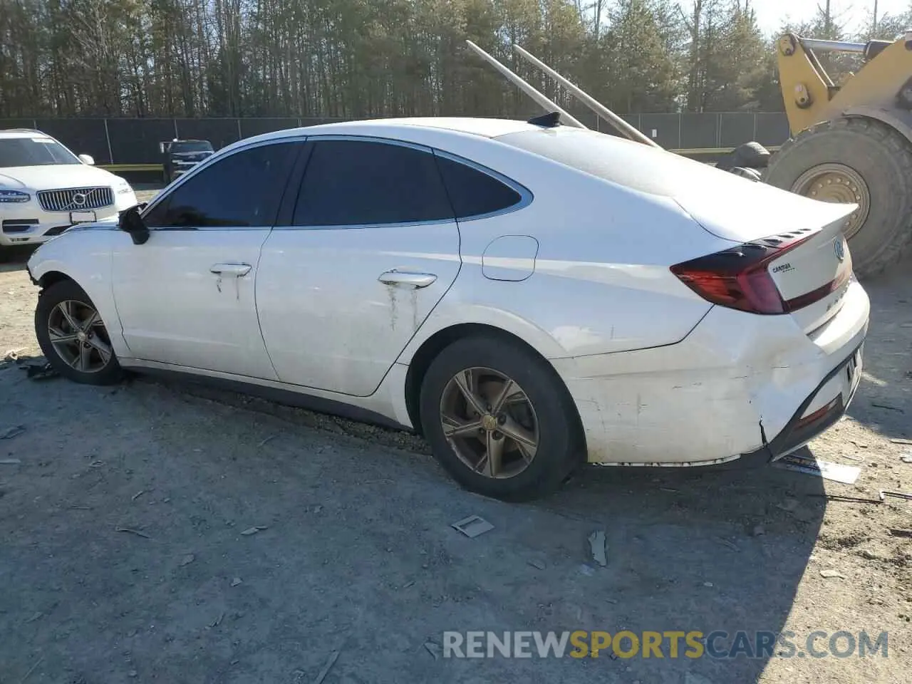 2 Photograph of a damaged car 5NPEG4JA5LH001118 HYUNDAI SONATA 2020