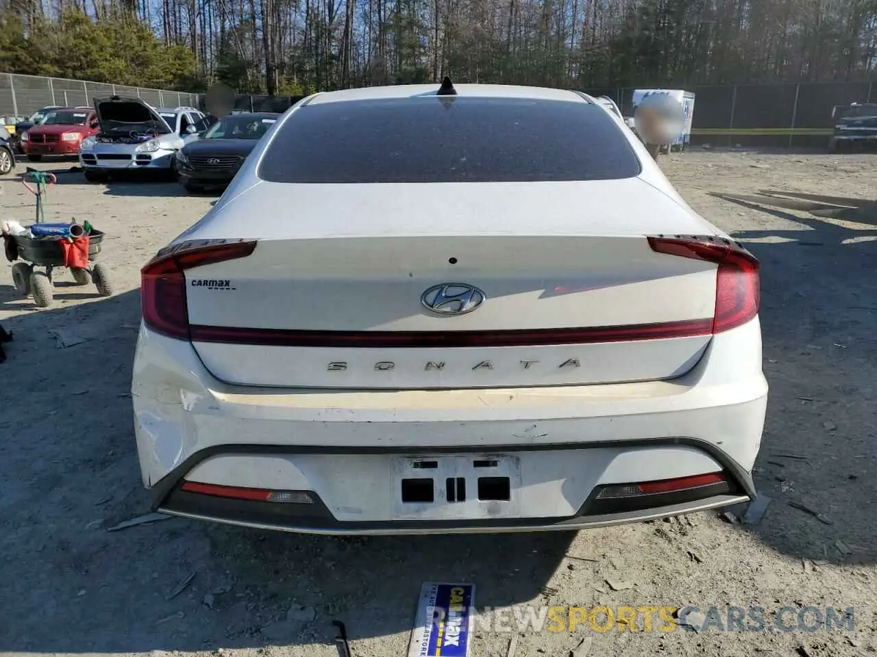 6 Photograph of a damaged car 5NPEG4JA5LH001118 HYUNDAI SONATA 2020