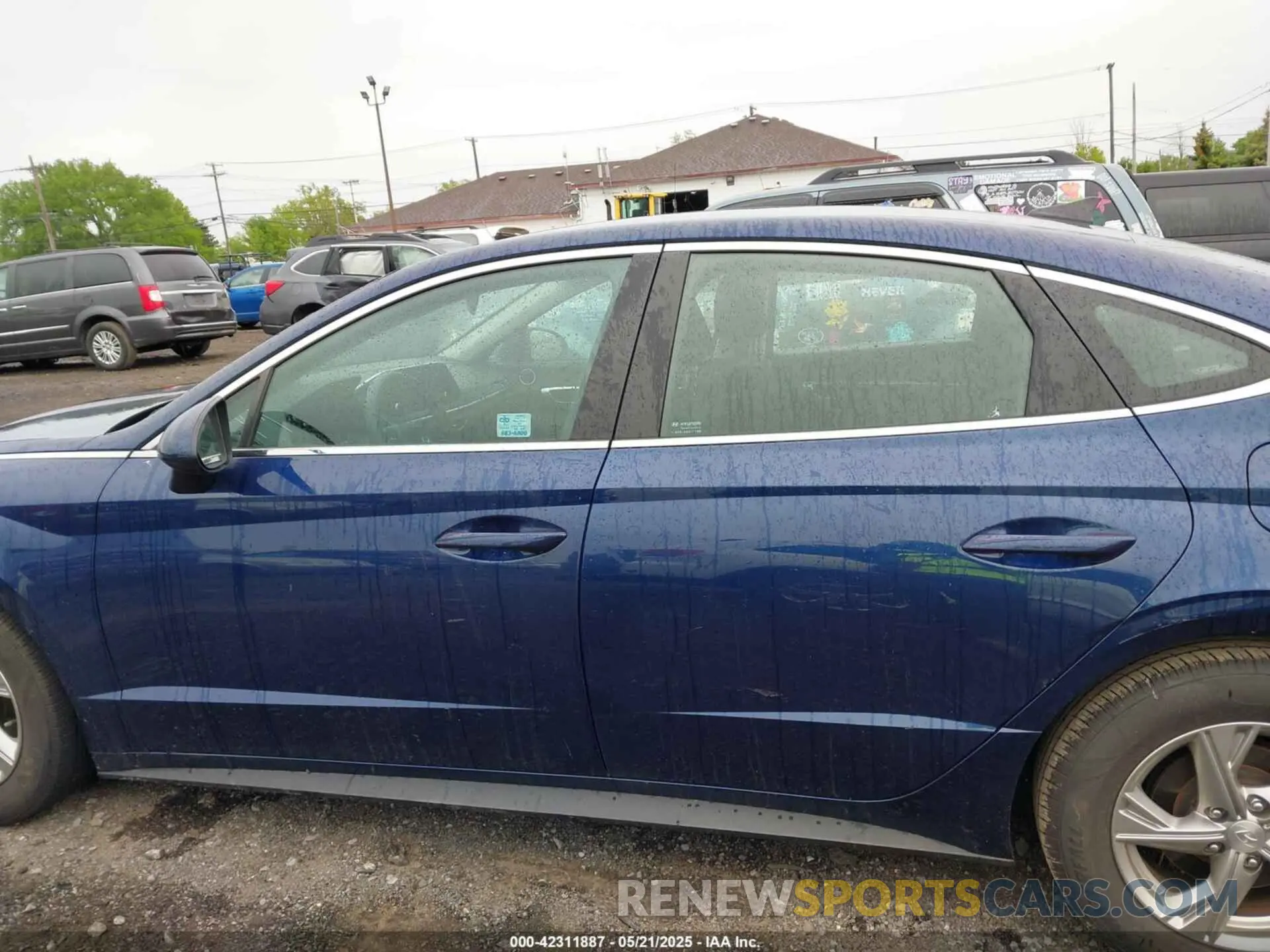 14 Photograph of a damaged car 5NPEG4JA5LH038881 HYUNDAI SONATA 2020