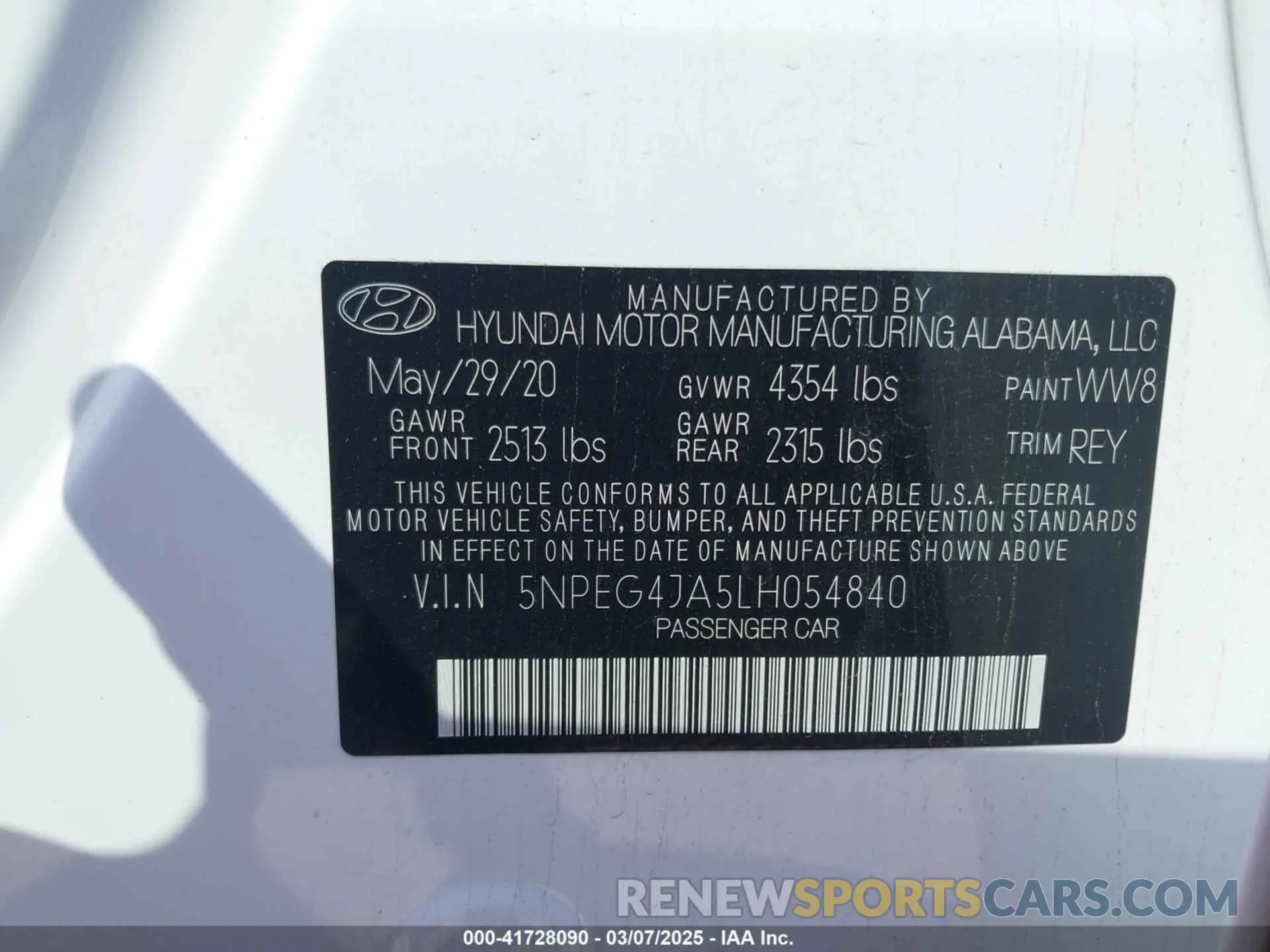9 Photograph of a damaged car 5NPEG4JA5LH054840 HYUNDAI SONATA 2020