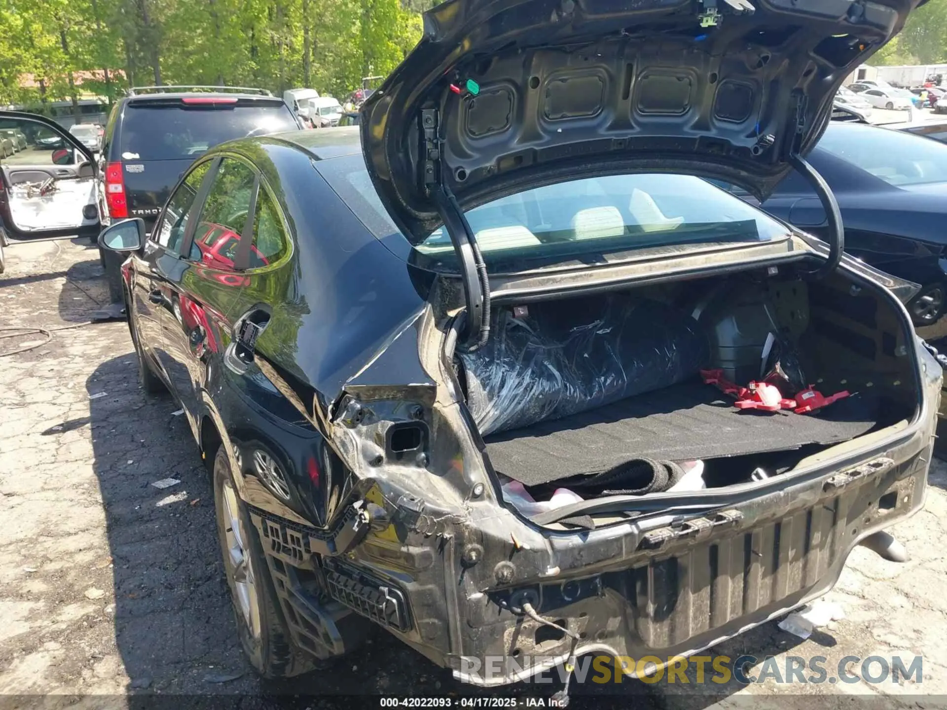 6 Photograph of a damaged car 5NPEG4JA6LH003203 HYUNDAI SONATA 2020