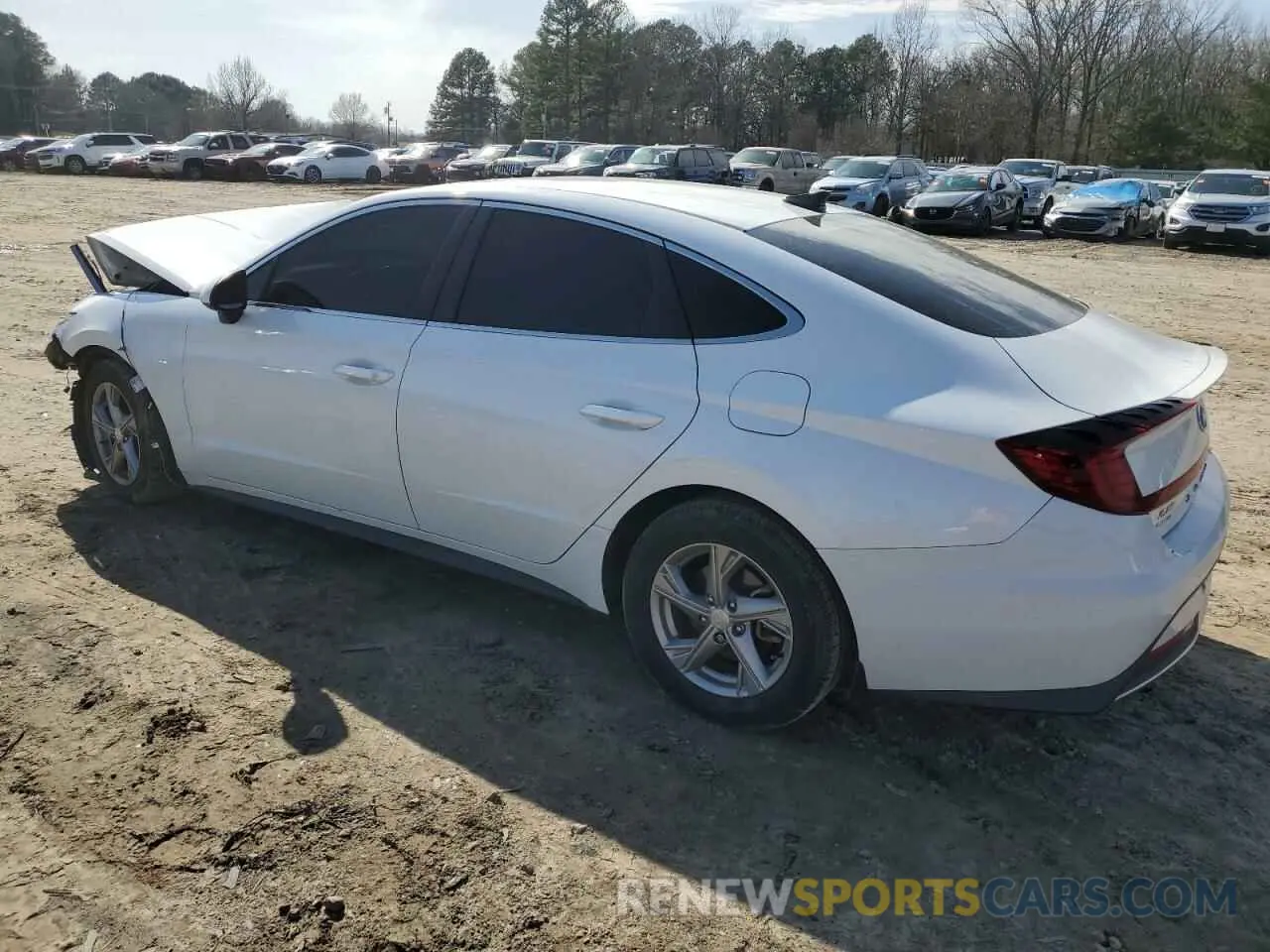 2 Photograph of a damaged car 5NPEG4JA6LH024441 HYUNDAI SONATA 2020