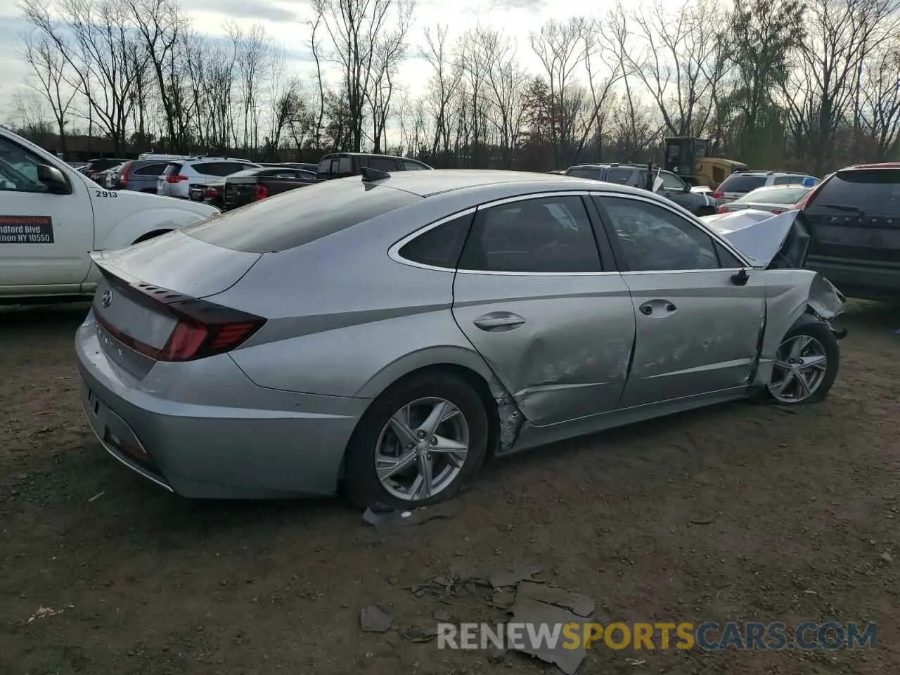 3 Photograph of a damaged car 5NPEG4JA6LH034824 HYUNDAI SONATA 2020