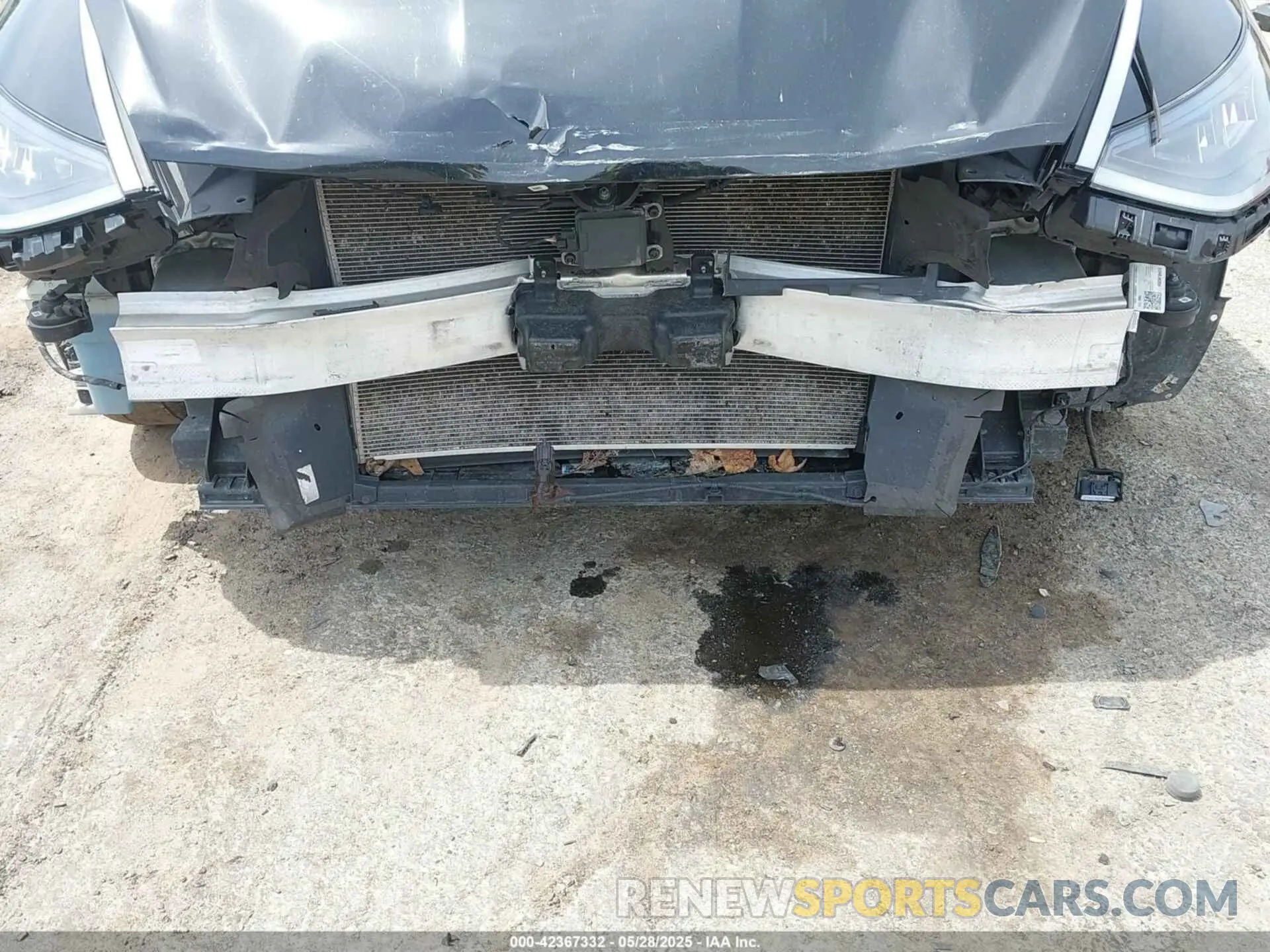 18 Photograph of a damaged car 5NPEG4JA6LH051445 HYUNDAI SONATA 2020