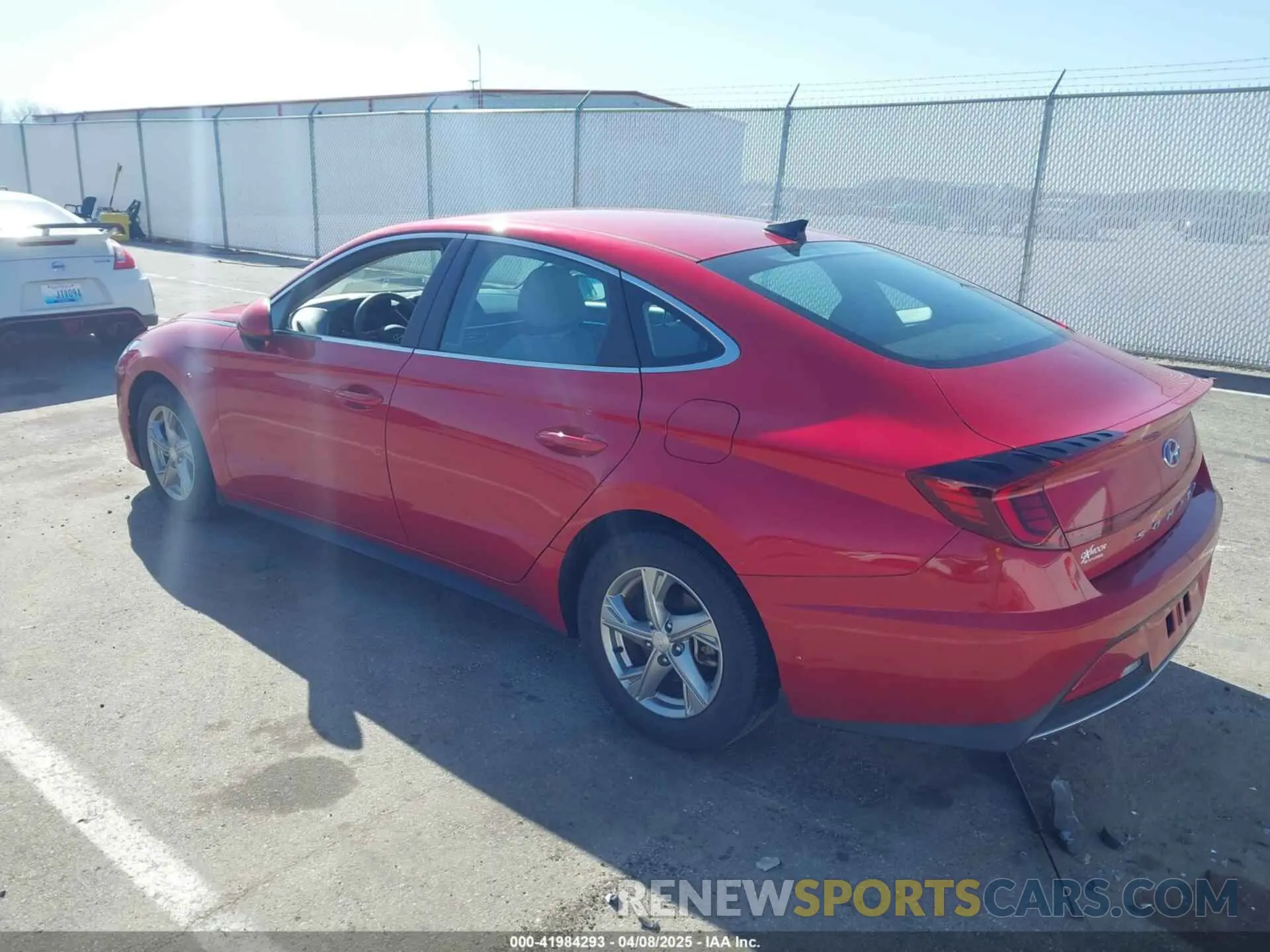 3 Photograph of a damaged car 5NPEG4JA6LH054085 HYUNDAI SONATA 2020