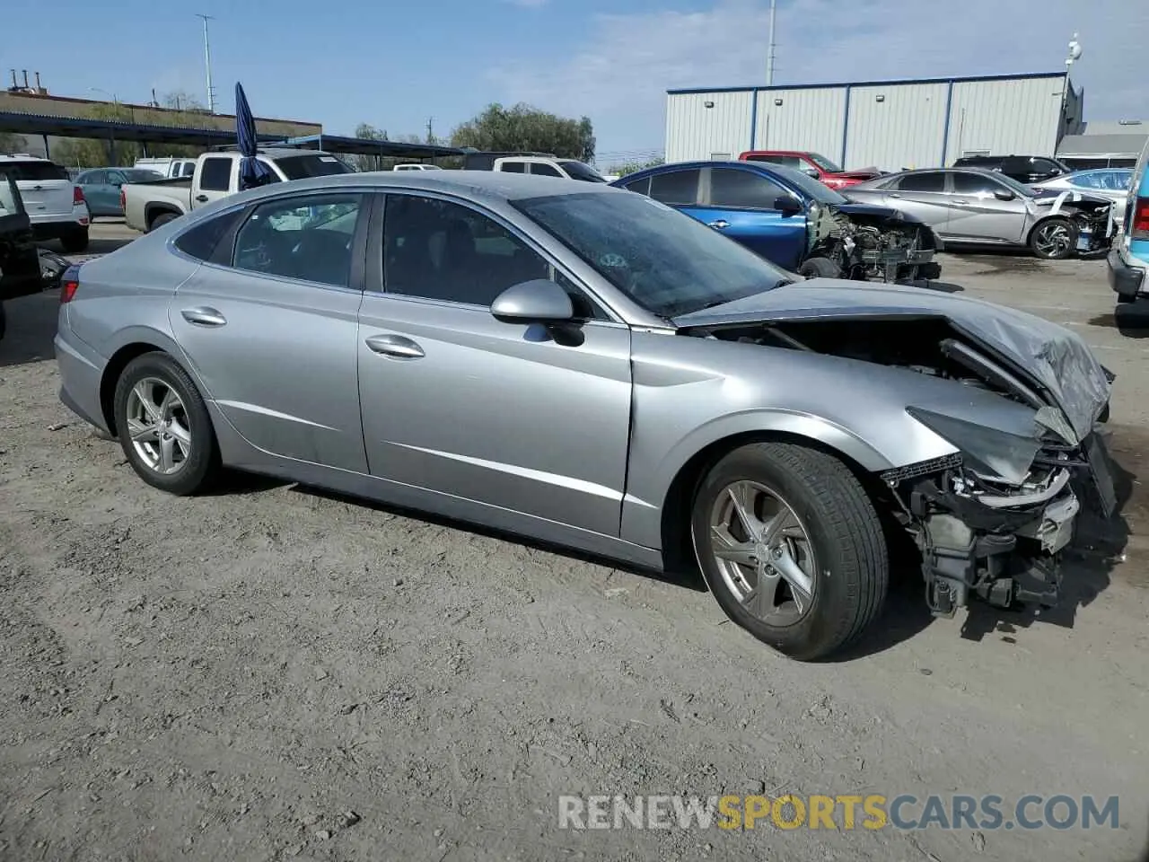4 Photograph of a damaged car 5NPEG4JA6LH059917 HYUNDAI SONATA 2020