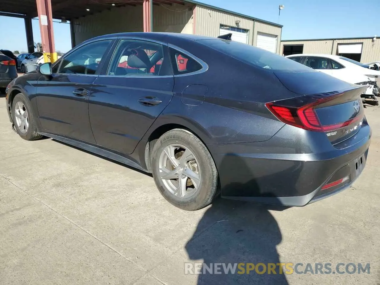 2 Photograph of a damaged car 5NPEG4JA7LH013416 HYUNDAI SONATA 2020
