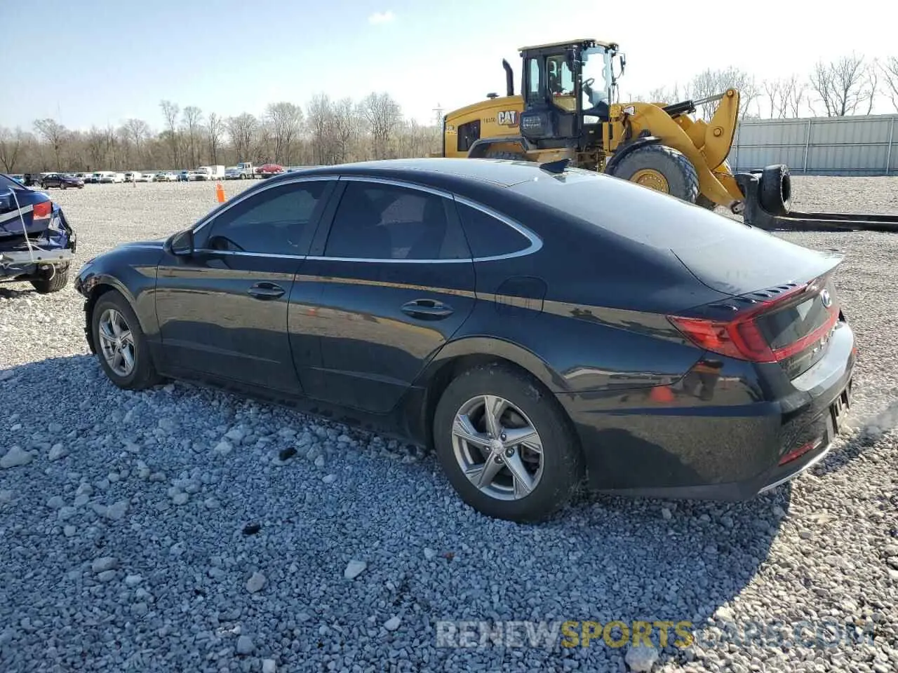 2 Photograph of a damaged car 5NPEG4JA7LH056766 HYUNDAI SONATA 2020