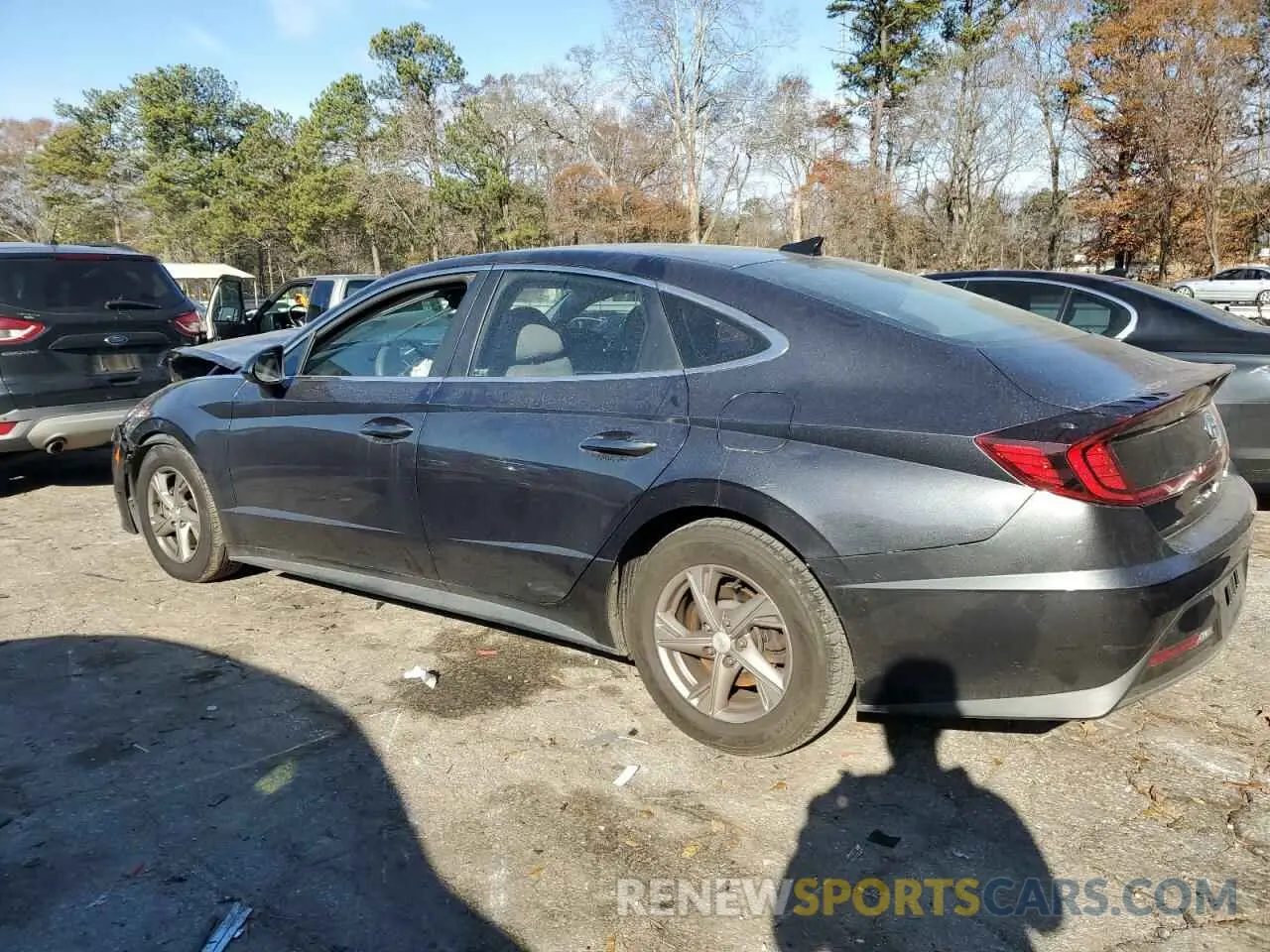 2 Photograph of a damaged car 5NPEG4JA8LH001002 HYUNDAI SONATA 2020
