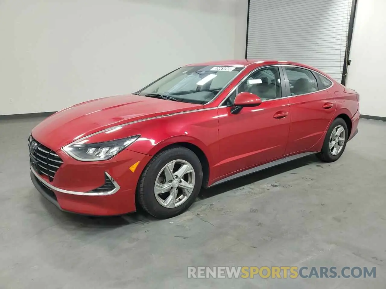 1 Photograph of a damaged car 5NPEG4JA8LH036011 HYUNDAI SONATA 2020