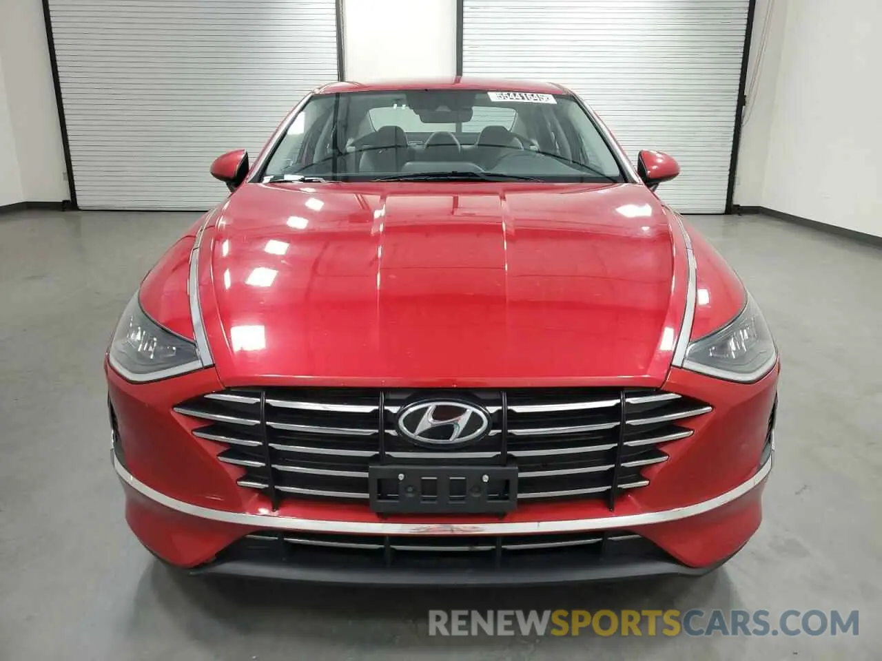 5 Photograph of a damaged car 5NPEG4JA8LH036011 HYUNDAI SONATA 2020