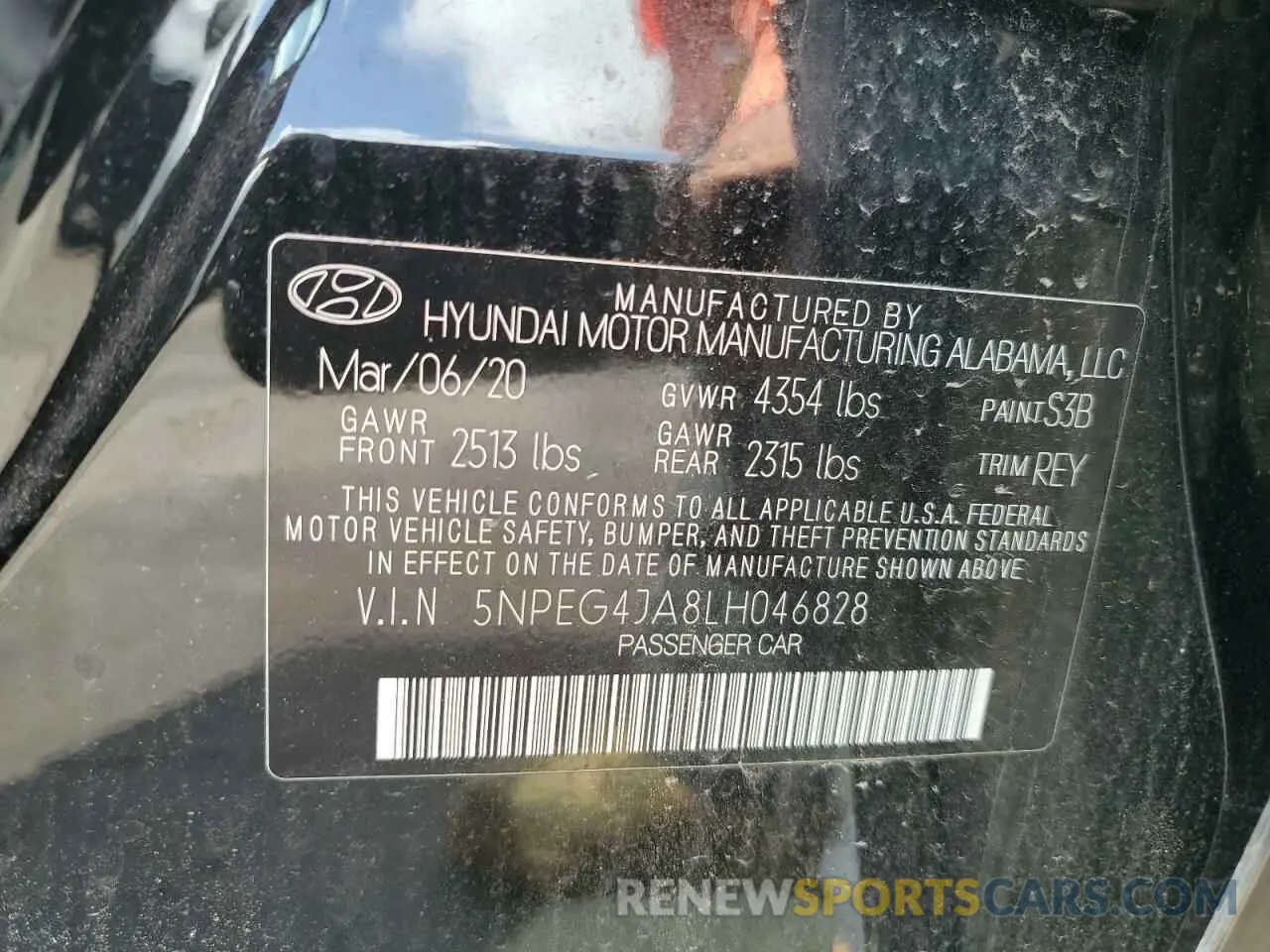 12 Photograph of a damaged car 5NPEG4JA8LH046828 HYUNDAI SONATA 2020