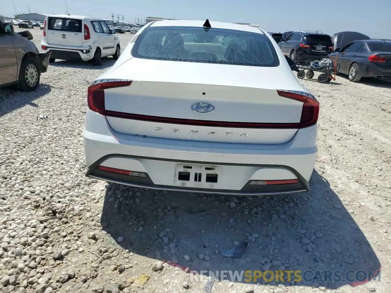 6 Photograph of a damaged car 5NPEG4JA8LH059210 HYUNDAI SONATA 2020