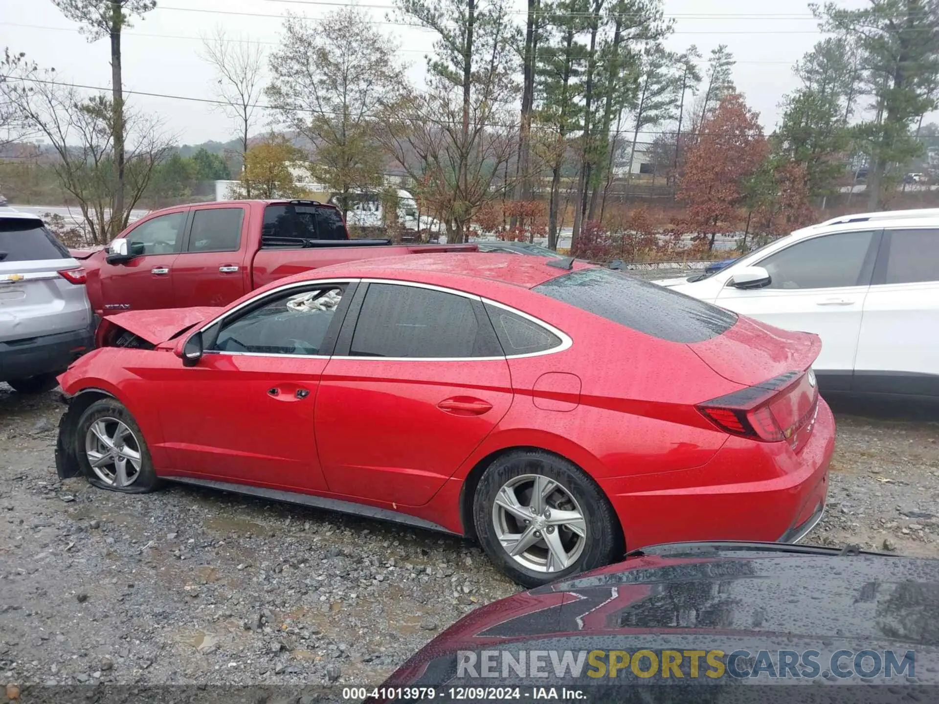 14 Photograph of a damaged car 5NPEG4JA9LH042996 HYUNDAI SONATA 2020
