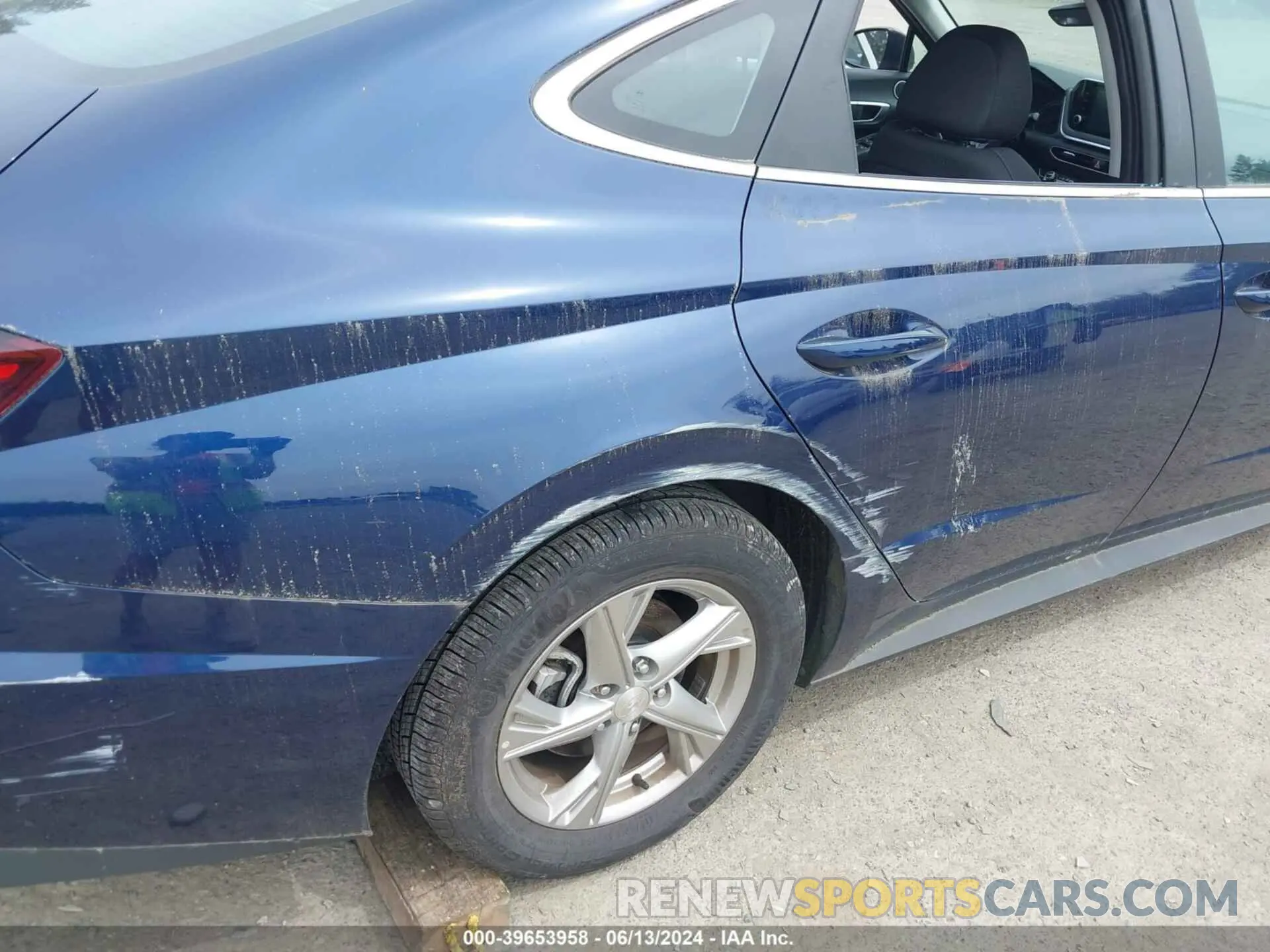 16 Photograph of a damaged car 5NPEG4JA9LH059362 HYUNDAI SONATA 2020