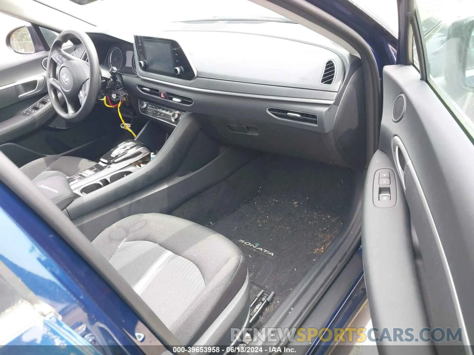 5 Photograph of a damaged car 5NPEG4JA9LH059362 HYUNDAI SONATA 2020