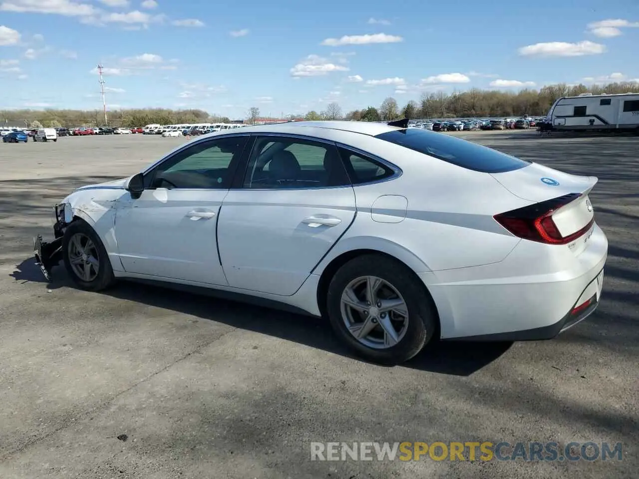 2 Photograph of a damaged car 5NPEG4JAXLH011739 HYUNDAI SONATA 2020