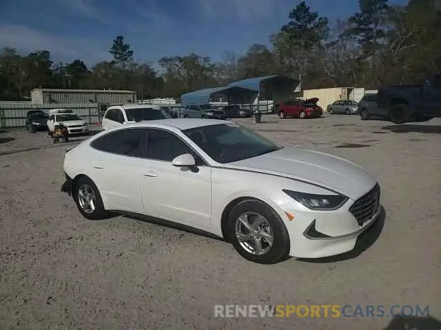 11 Photograph of a damaged car 5NPEG4JAXLH051948 HYUNDAI SONATA 2020