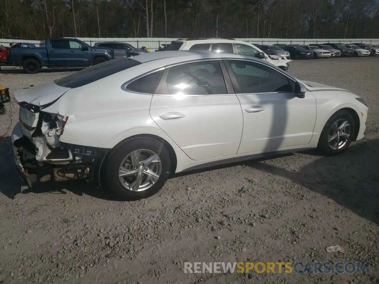 3 Photograph of a damaged car 5NPEG4JAXLH051948 HYUNDAI SONATA 2020