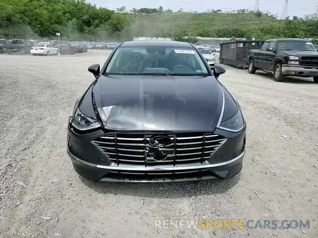 14 Photograph of a damaged car 5NPEG4JAXLH058964 HYUNDAI SONATA 2020