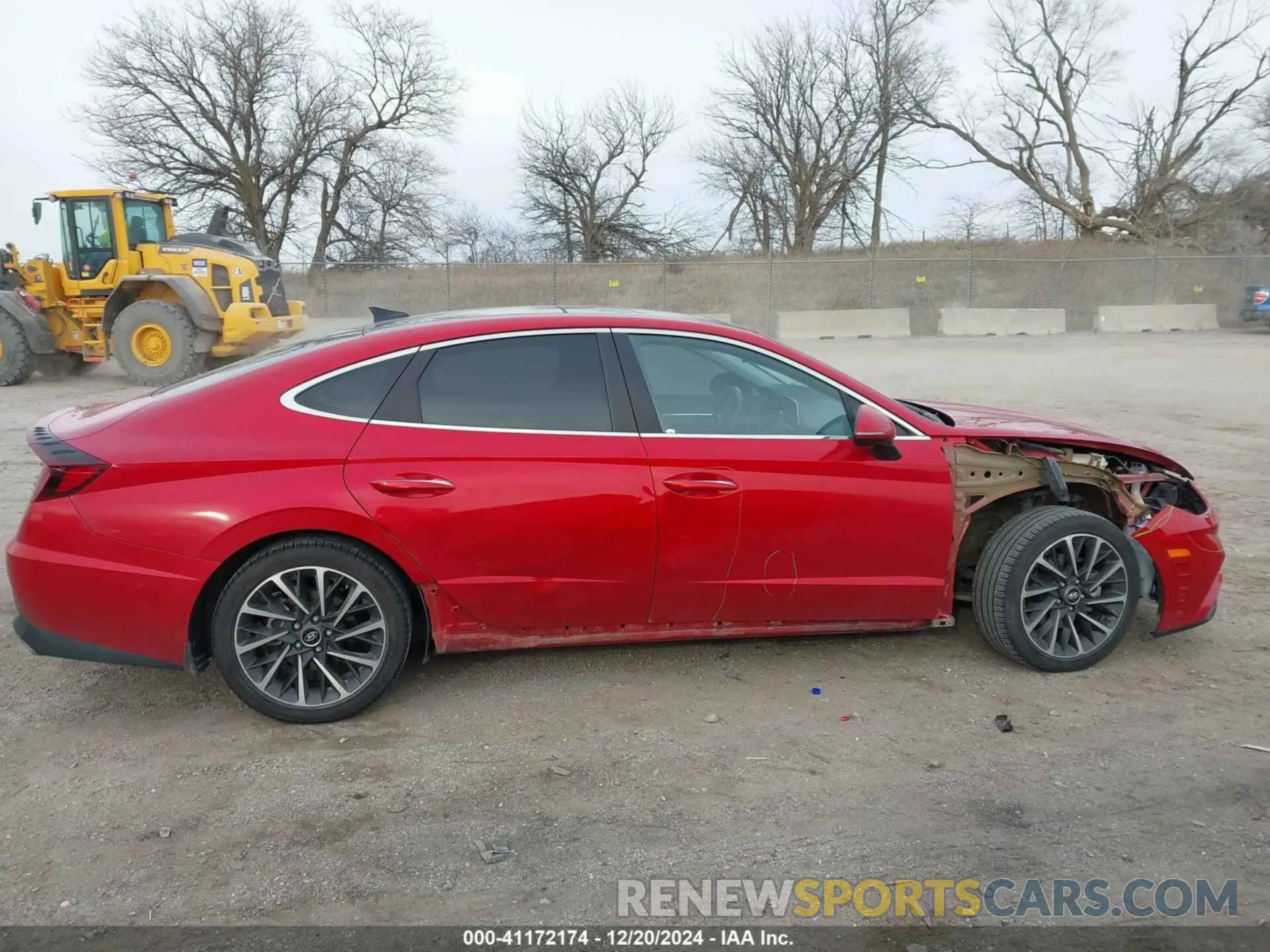 14 Photograph of a damaged car 5NPEH4J20LH014638 HYUNDAI SONATA 2020