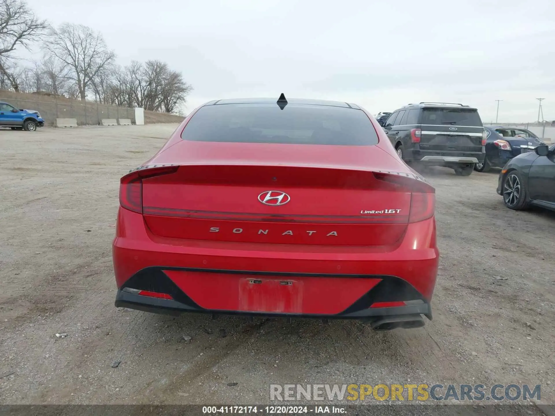 17 Photograph of a damaged car 5NPEH4J20LH014638 HYUNDAI SONATA 2020