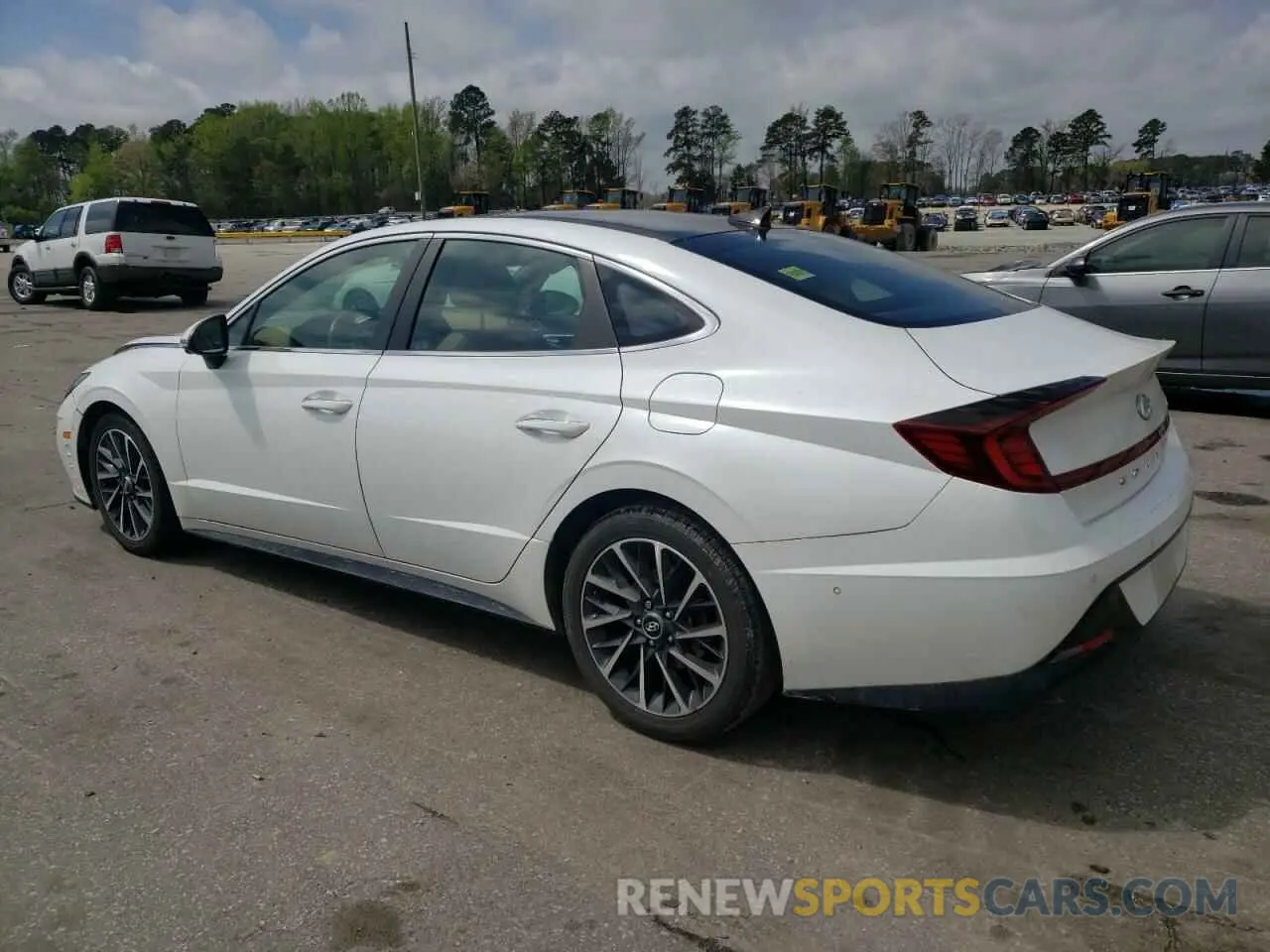 2 Photograph of a damaged car 5NPEH4J21LH022800 HYUNDAI SONATA 2020