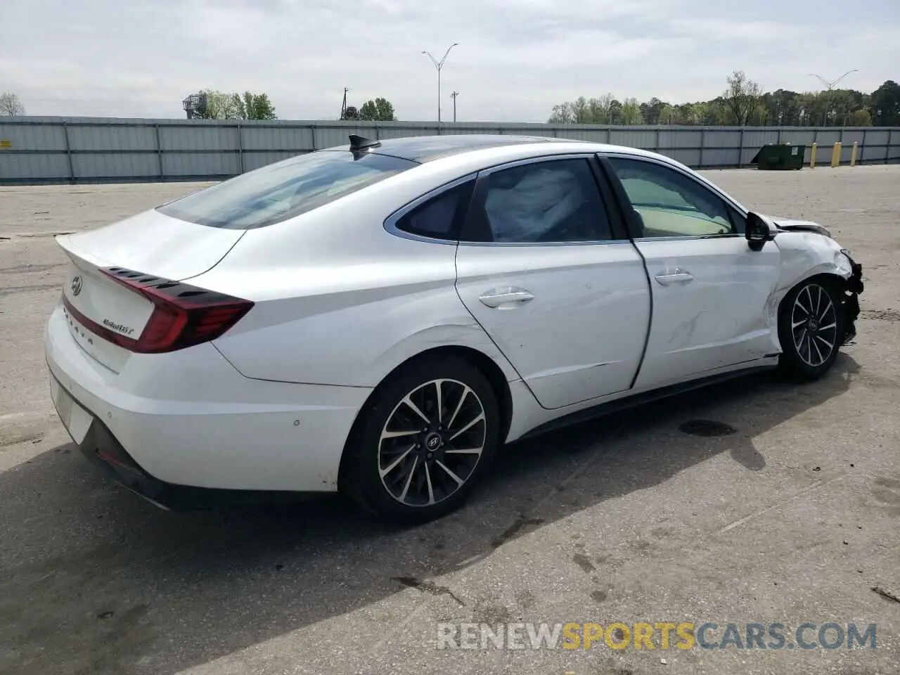 3 Photograph of a damaged car 5NPEH4J21LH022800 HYUNDAI SONATA 2020