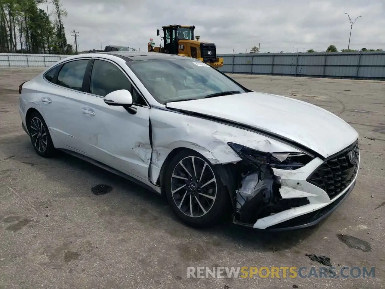 4 Photograph of a damaged car 5NPEH4J21LH022800 HYUNDAI SONATA 2020