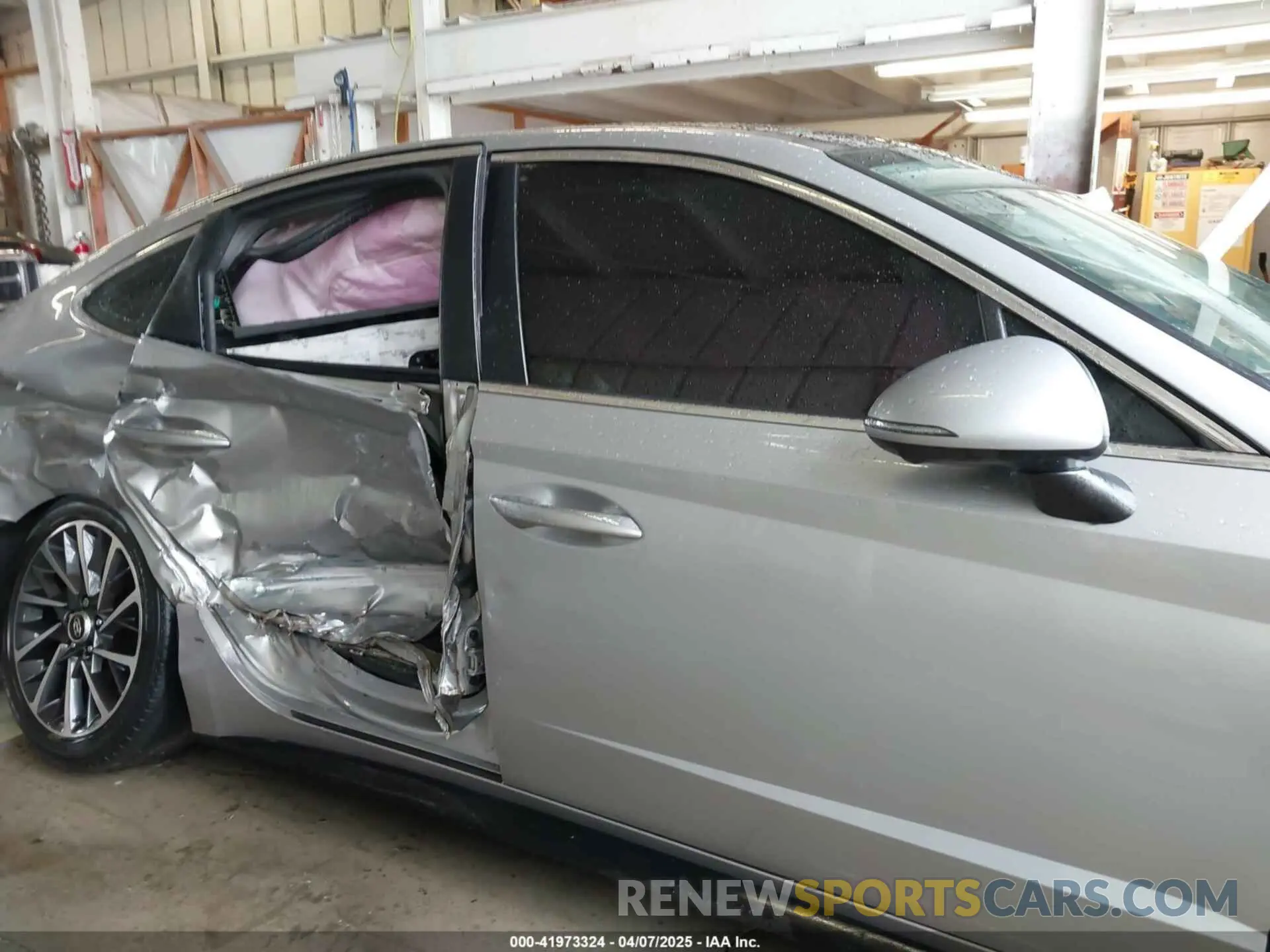 13 Photograph of a damaged car 5NPEH4J21LH046482 HYUNDAI SONATA 2020