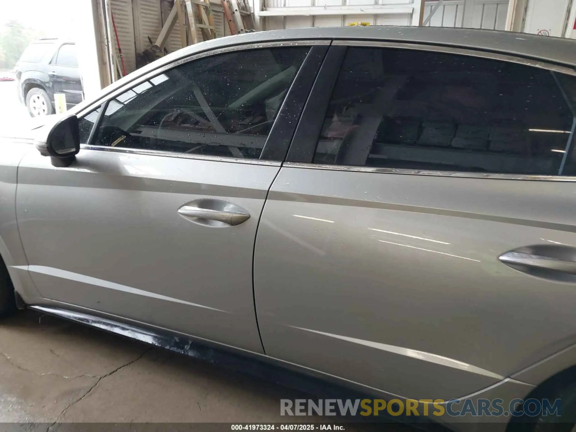 14 Photograph of a damaged car 5NPEH4J21LH046482 HYUNDAI SONATA 2020