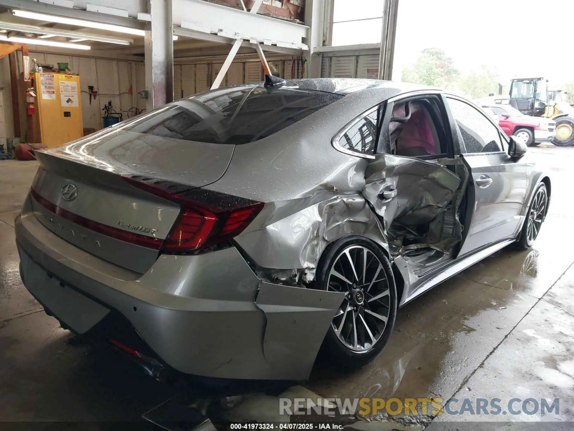 4 Photograph of a damaged car 5NPEH4J21LH046482 HYUNDAI SONATA 2020