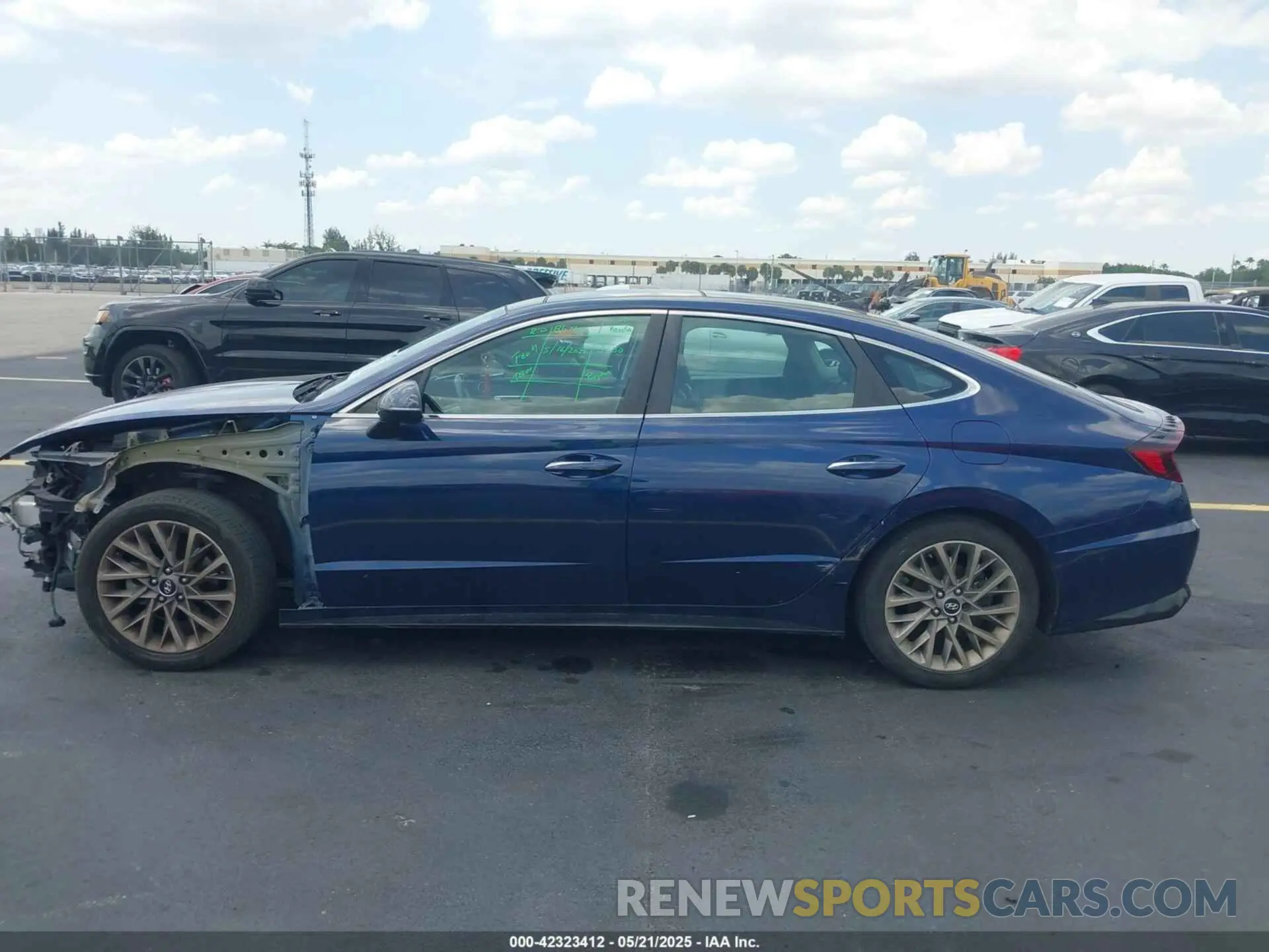 15 Photograph of a damaged car 5NPEH4J21LH050063 HYUNDAI SONATA 2020