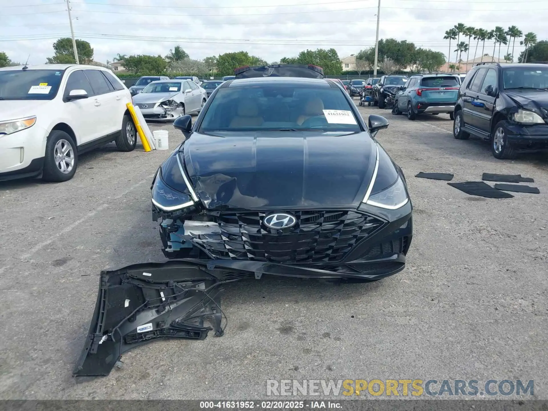 12 Photograph of a damaged car 5NPEH4J21LH058227 HYUNDAI SONATA 2020