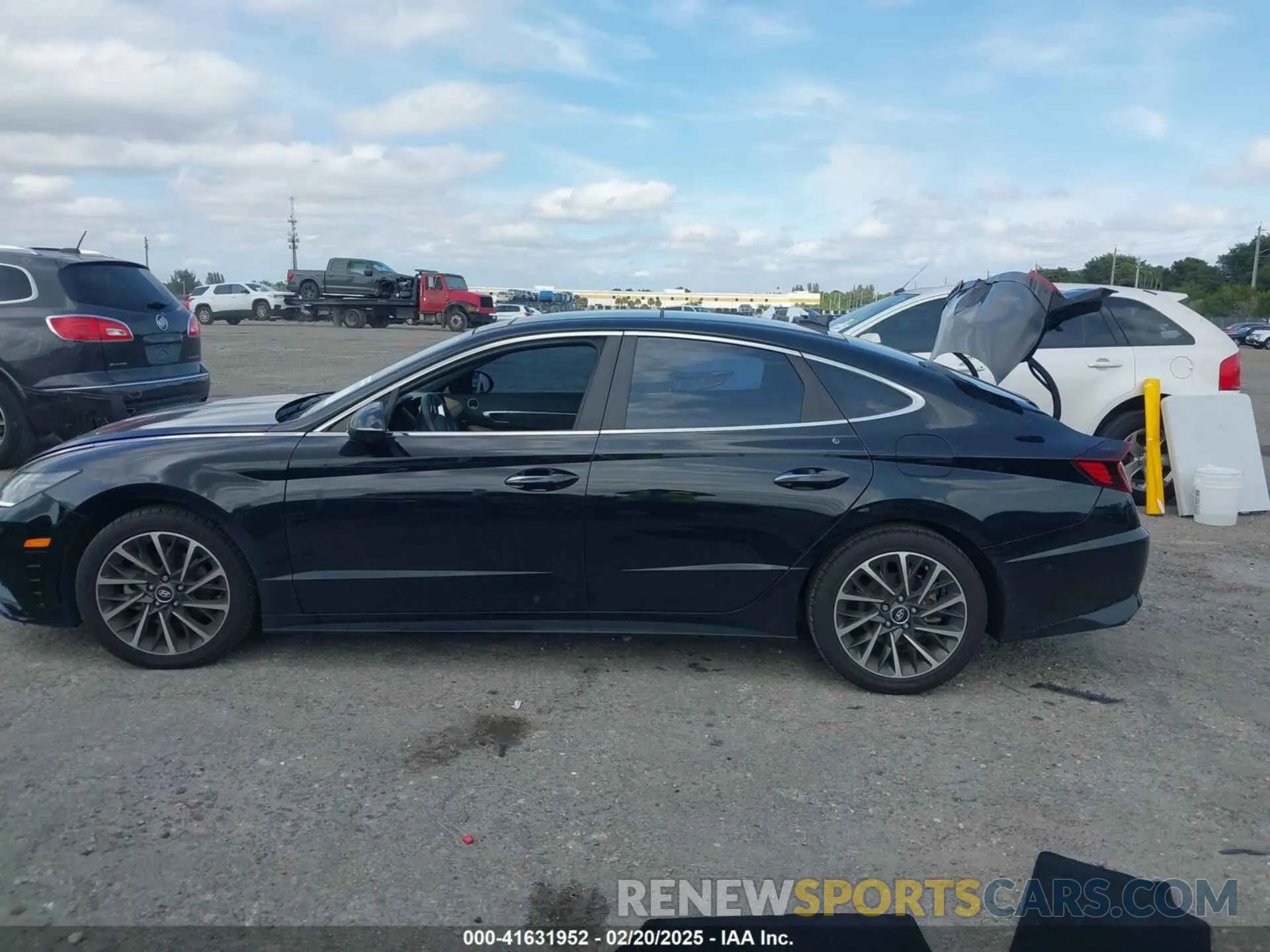 14 Photograph of a damaged car 5NPEH4J21LH058227 HYUNDAI SONATA 2020