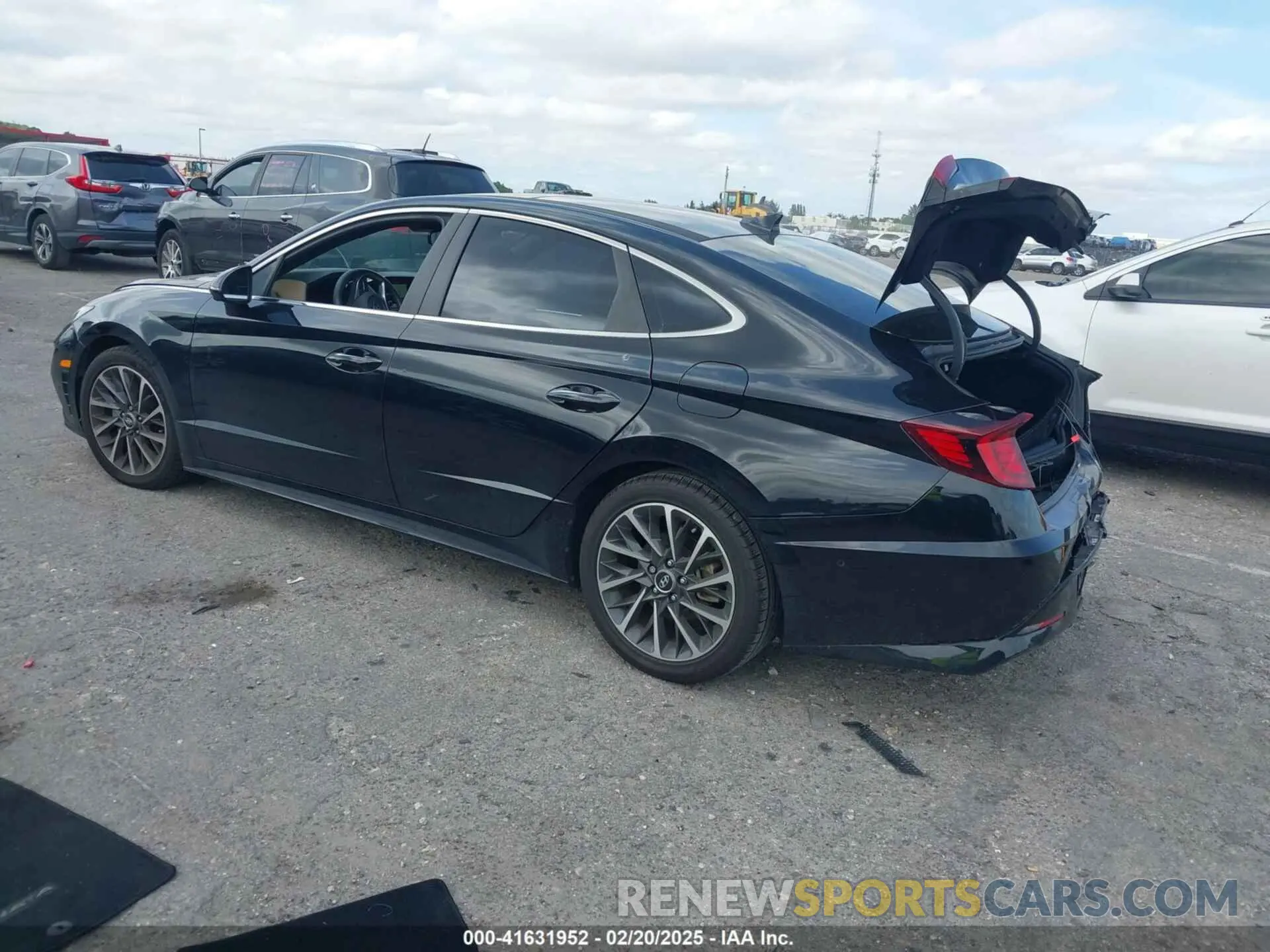 3 Photograph of a damaged car 5NPEH4J21LH058227 HYUNDAI SONATA 2020