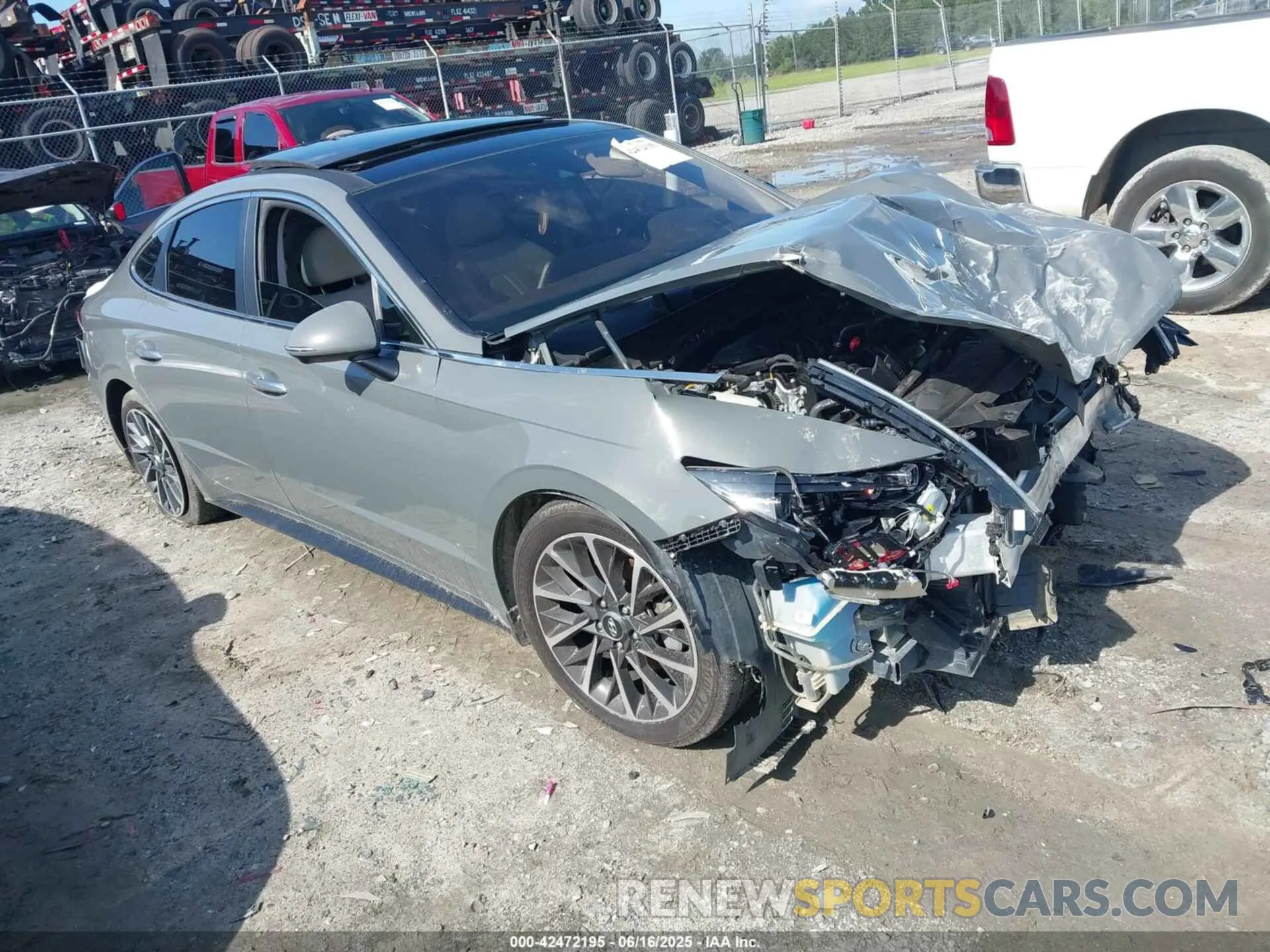 1 Photograph of a damaged car 5NPEH4J23LH036584 HYUNDAI SONATA 2020