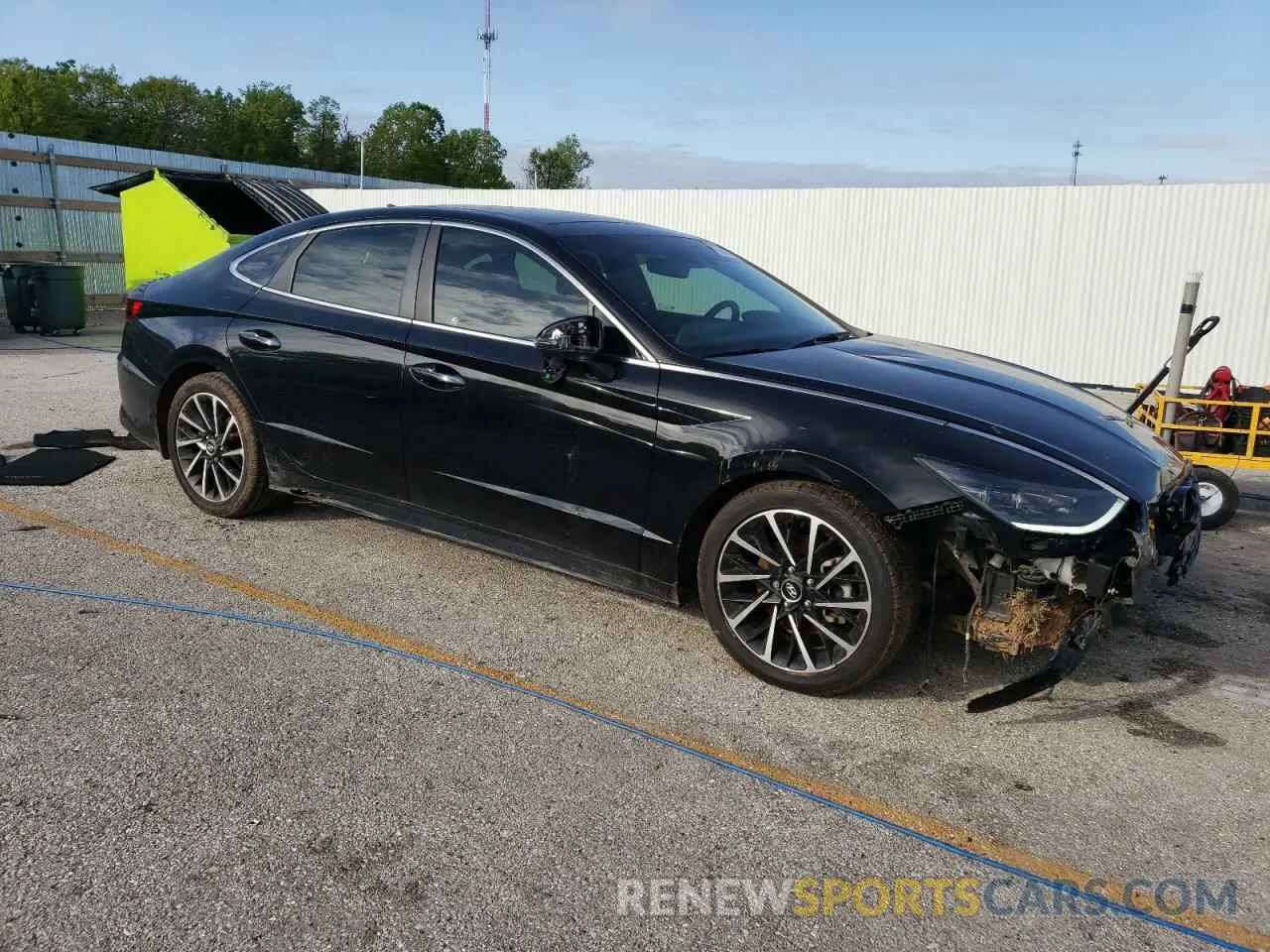 4 Photograph of a damaged car 5NPEH4J24LH031684 HYUNDAI SONATA 2020