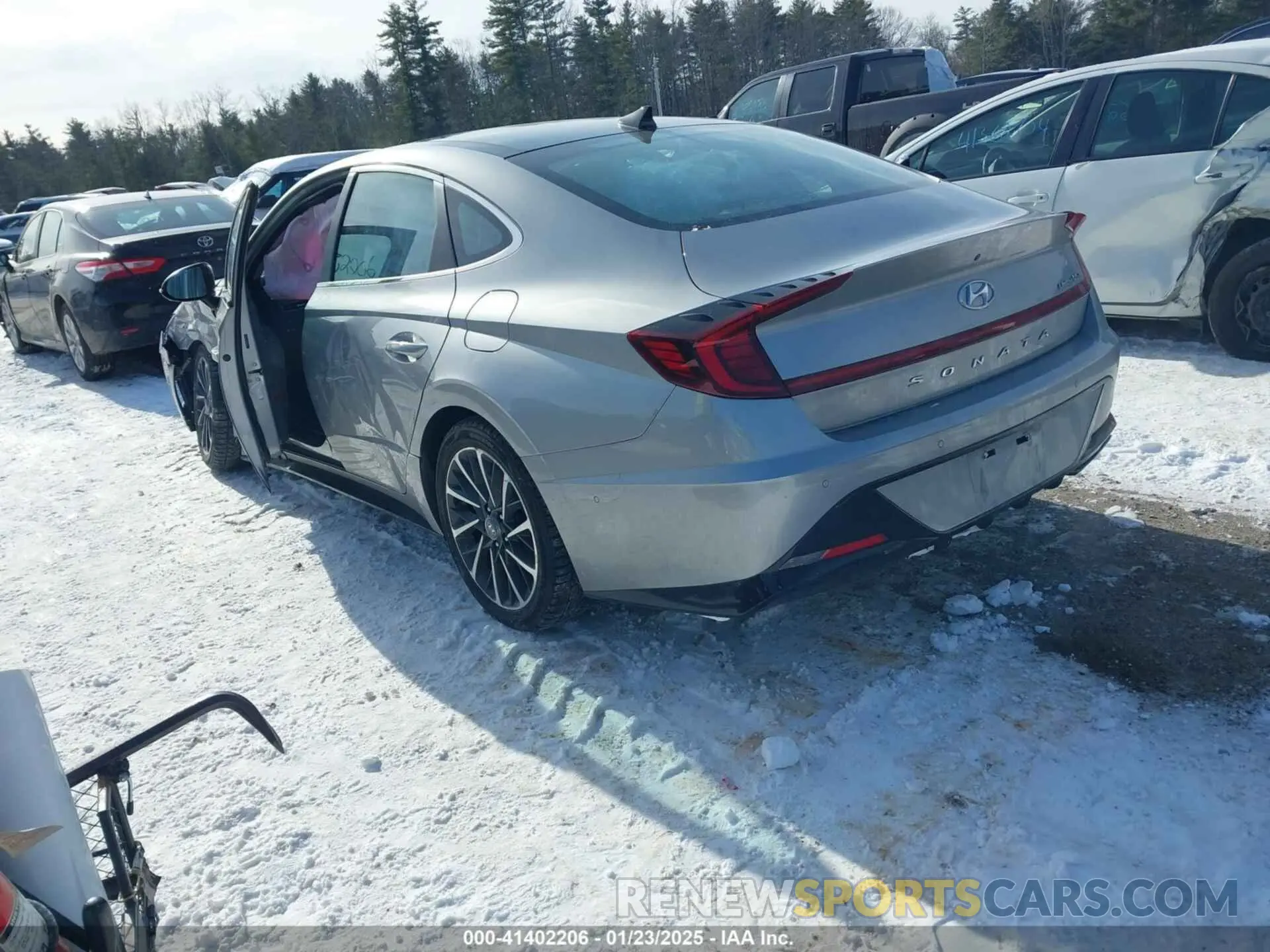 3 Photograph of a damaged car 5NPEH4J28LH023068 HYUNDAI SONATA 2020