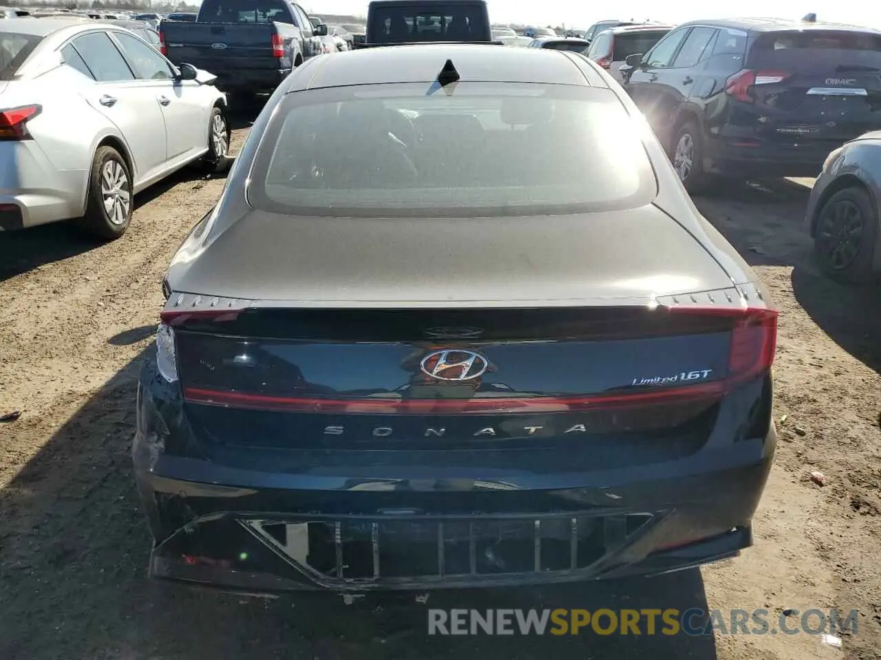 6 Photograph of a damaged car 5NPEH4J28LH027783 HYUNDAI SONATA 2020