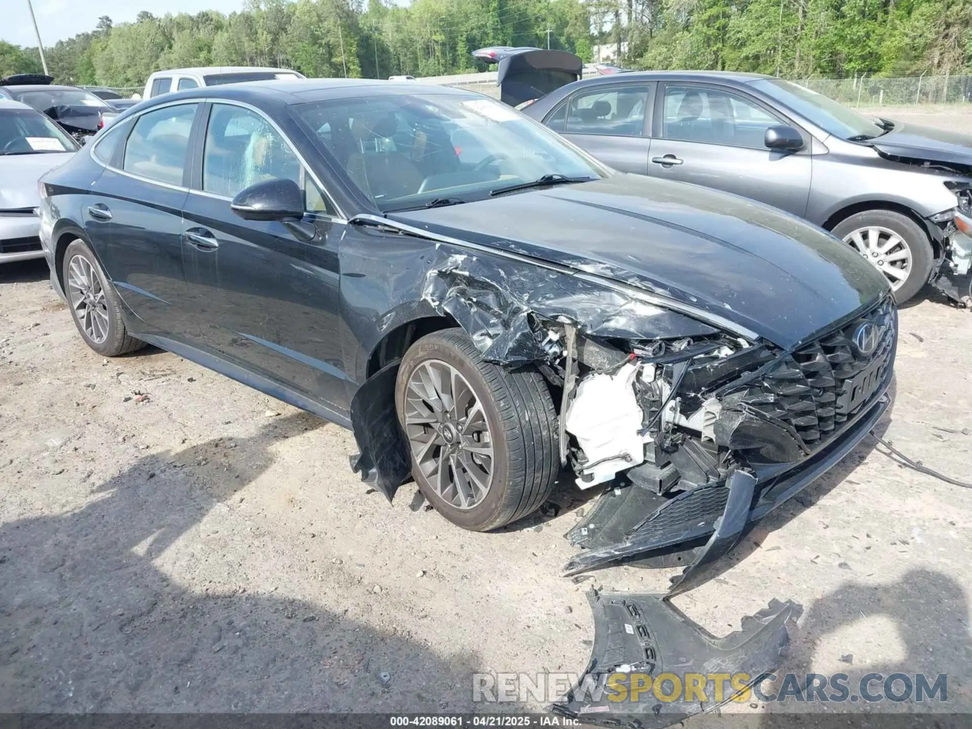 1 Photograph of a damaged car 5NPEH4J28LH032742 HYUNDAI SONATA 2020