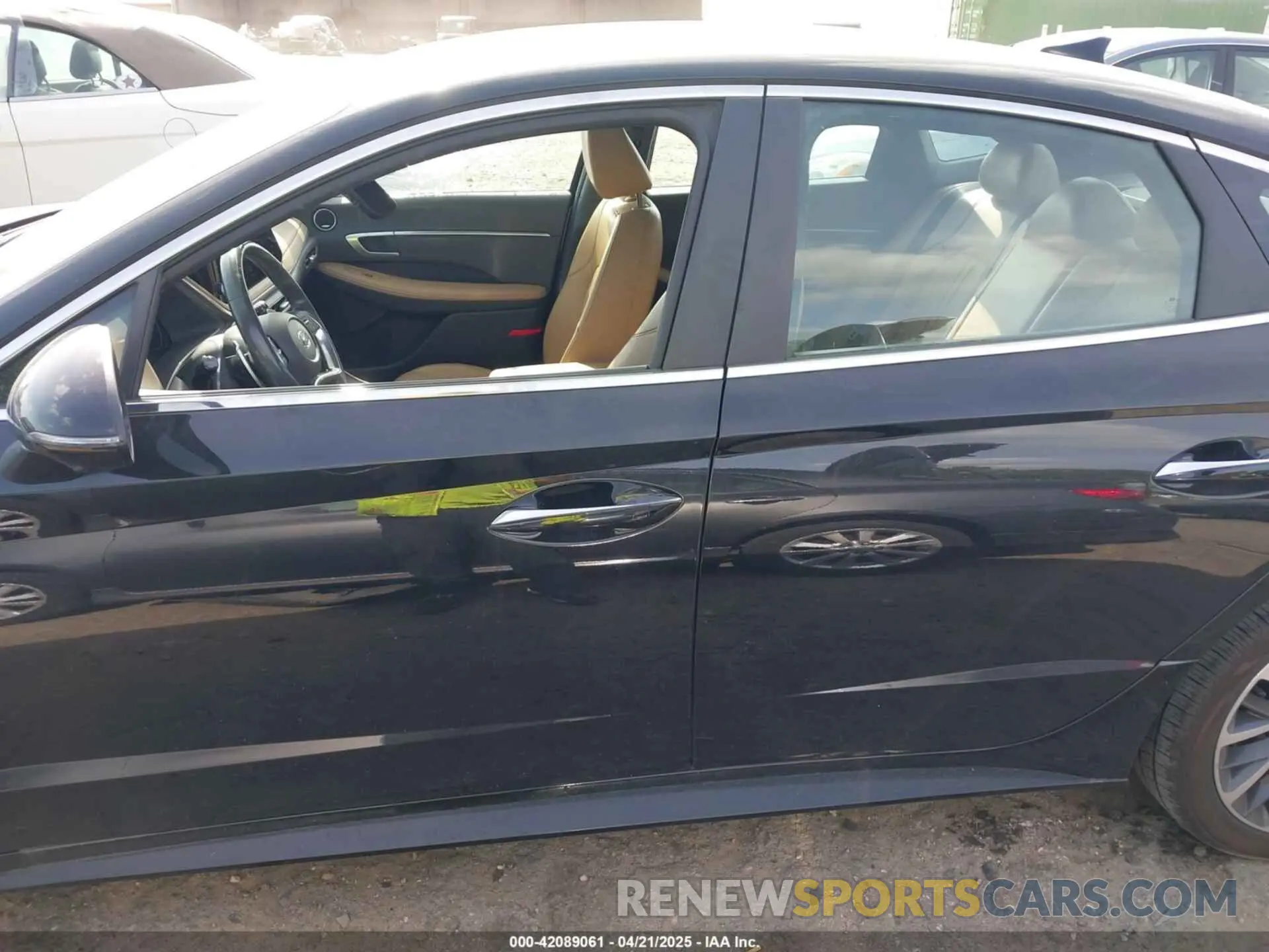 14 Photograph of a damaged car 5NPEH4J28LH032742 HYUNDAI SONATA 2020