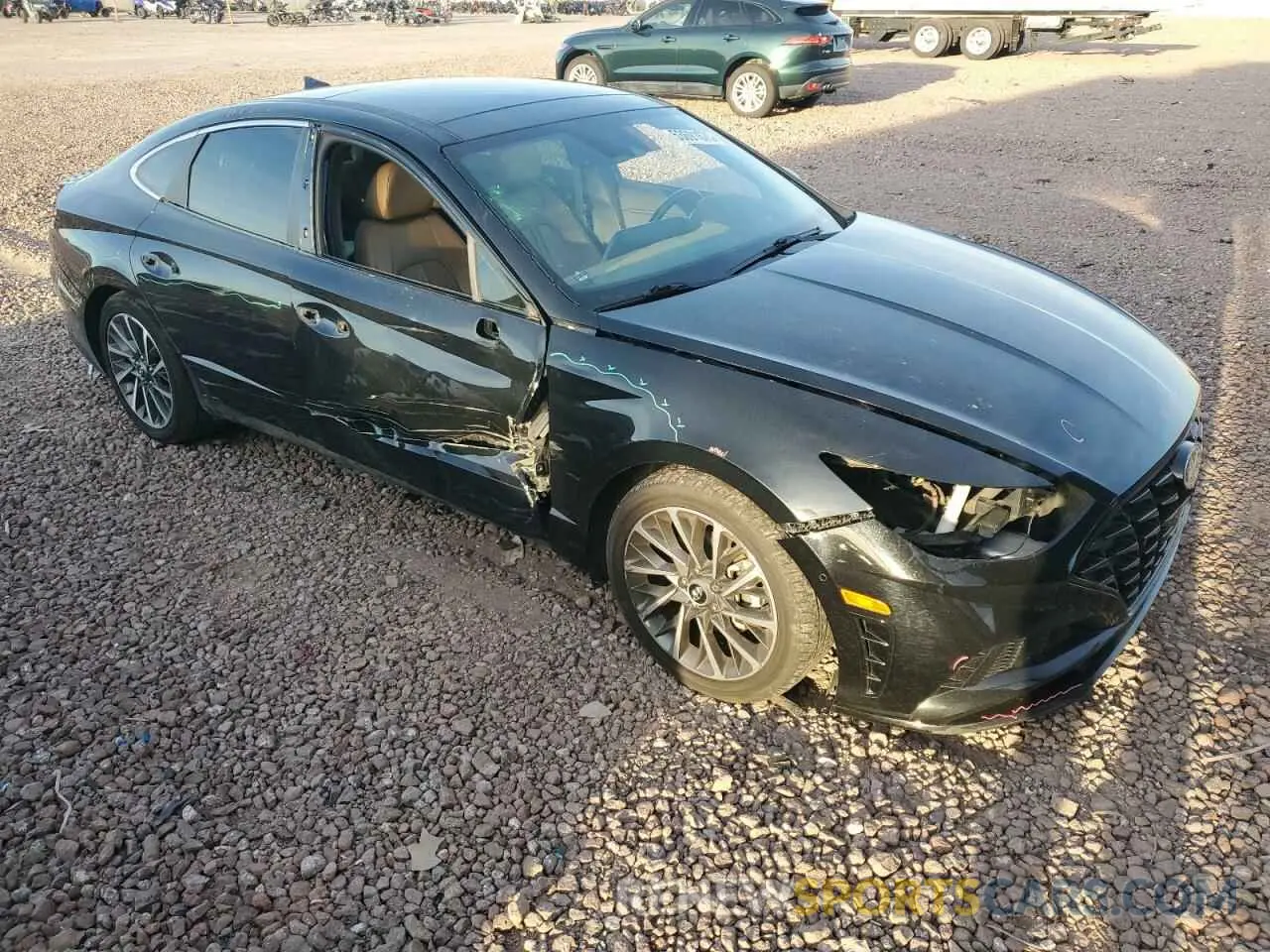 4 Photograph of a damaged car 5NPEH4J28LH032773 HYUNDAI SONATA 2020