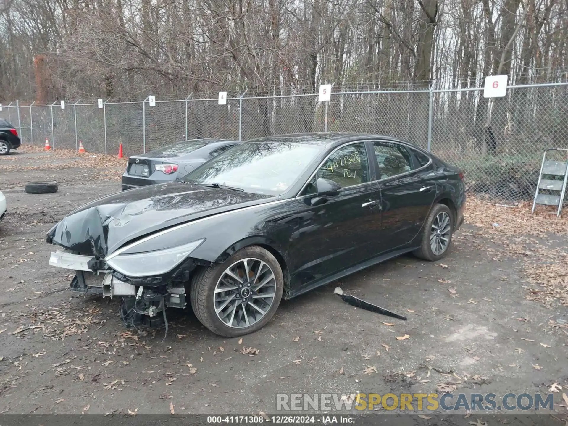 2 Photograph of a damaged car 5NPEH4J29LH029932 HYUNDAI SONATA 2020