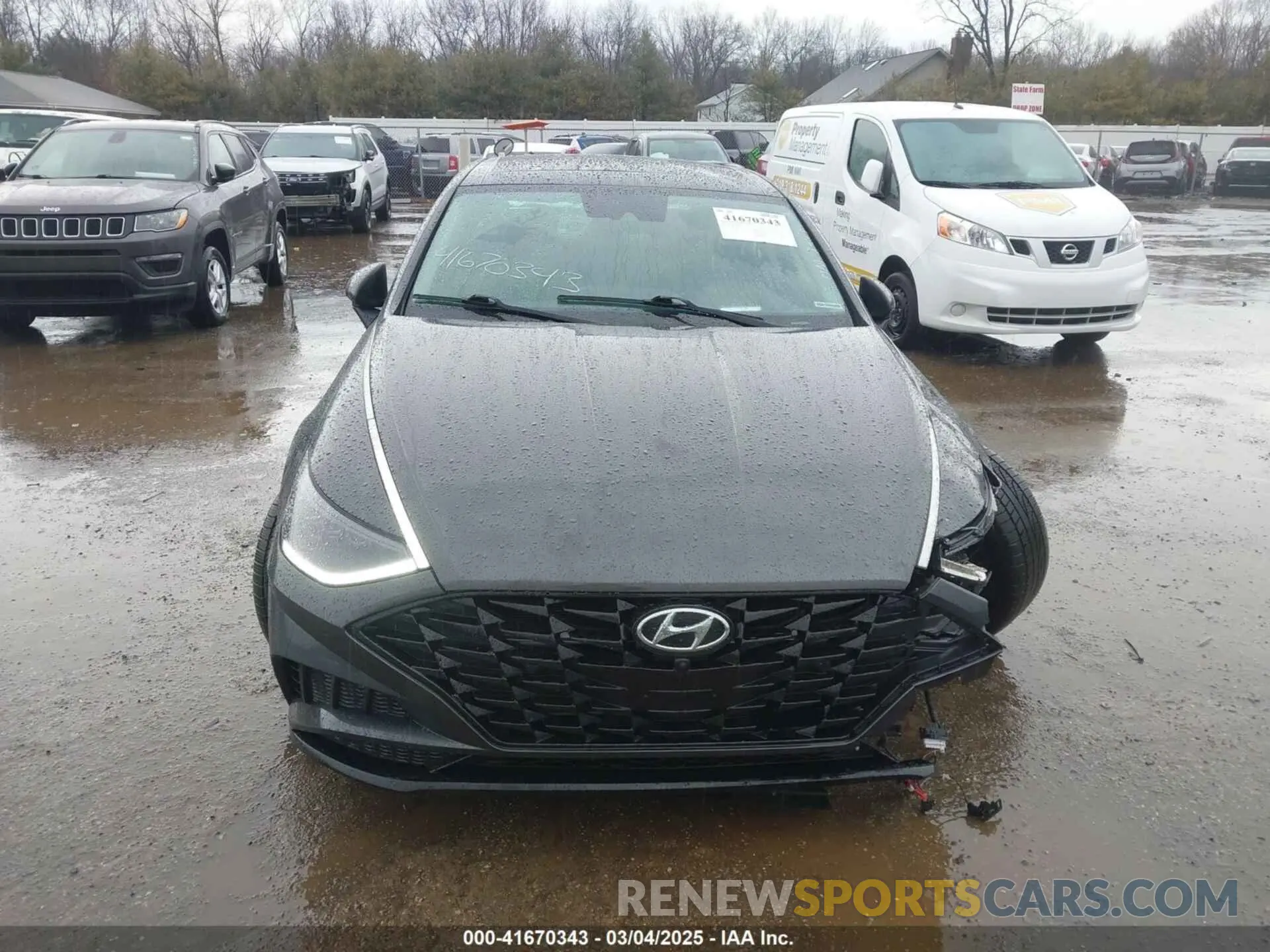 12 Photograph of a damaged car 5NPEH4J29LH031504 HYUNDAI SONATA 2020