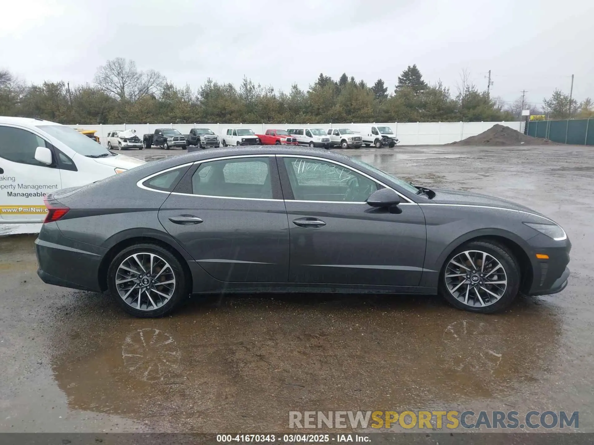 13 Photograph of a damaged car 5NPEH4J29LH031504 HYUNDAI SONATA 2020