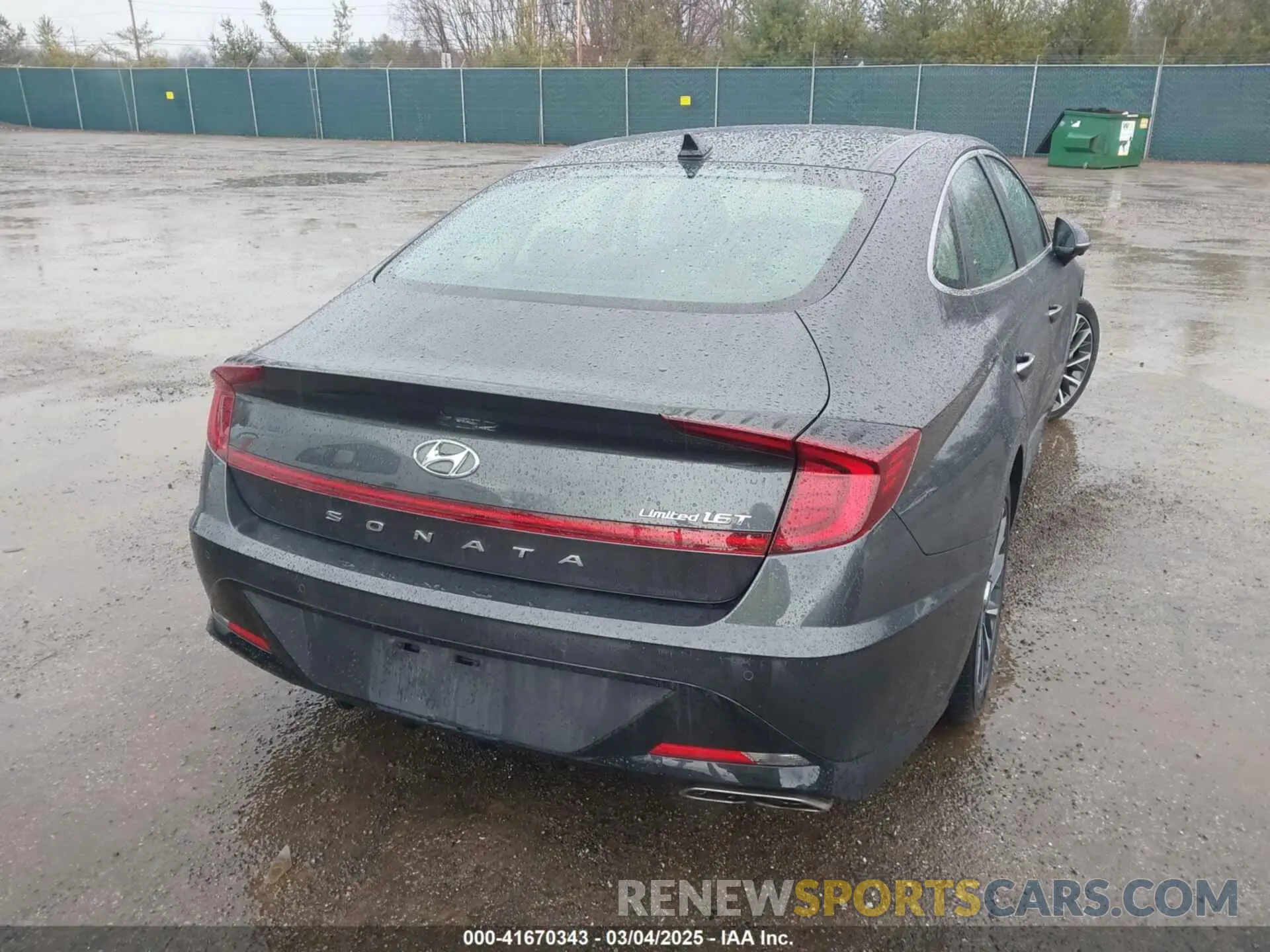 4 Photograph of a damaged car 5NPEH4J29LH031504 HYUNDAI SONATA 2020