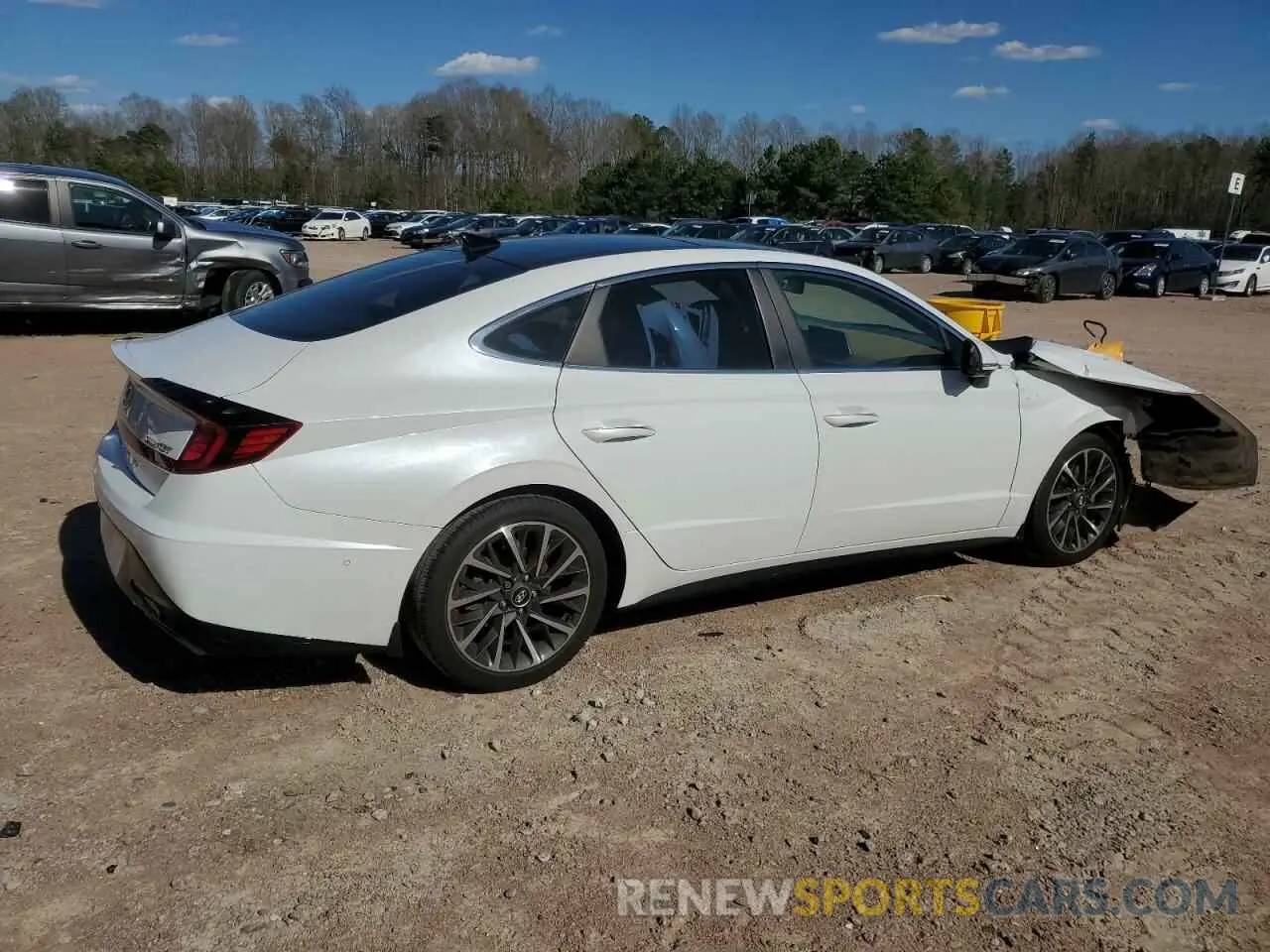 3 Photograph of a damaged car 5NPEH4J29LH047962 HYUNDAI SONATA 2020