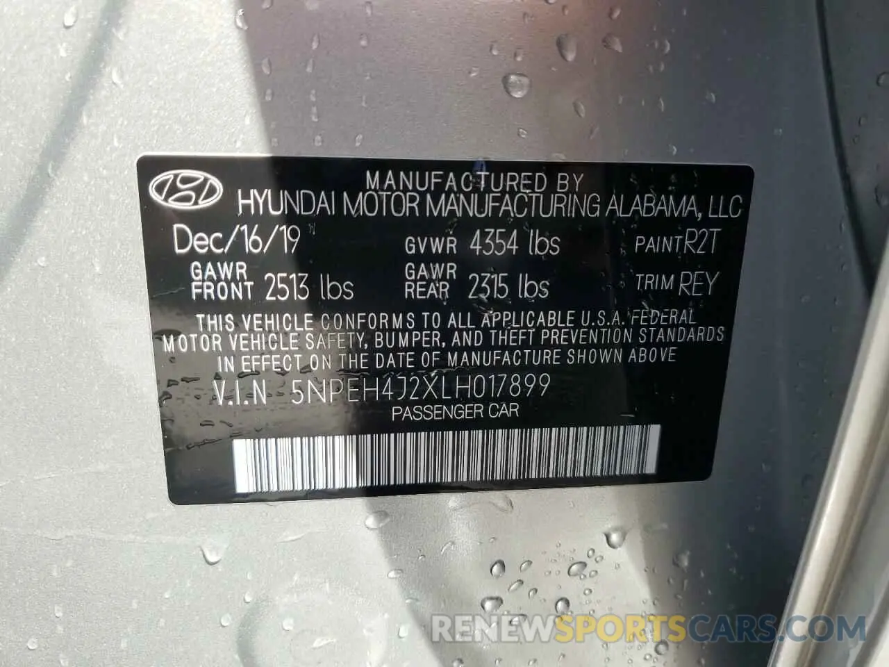 12 Photograph of a damaged car 5NPEH4J2XLH017899 HYUNDAI SONATA 2020