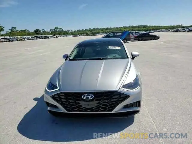 13 Photograph of a damaged car 5NPEH4J2XLH017899 HYUNDAI SONATA 2020